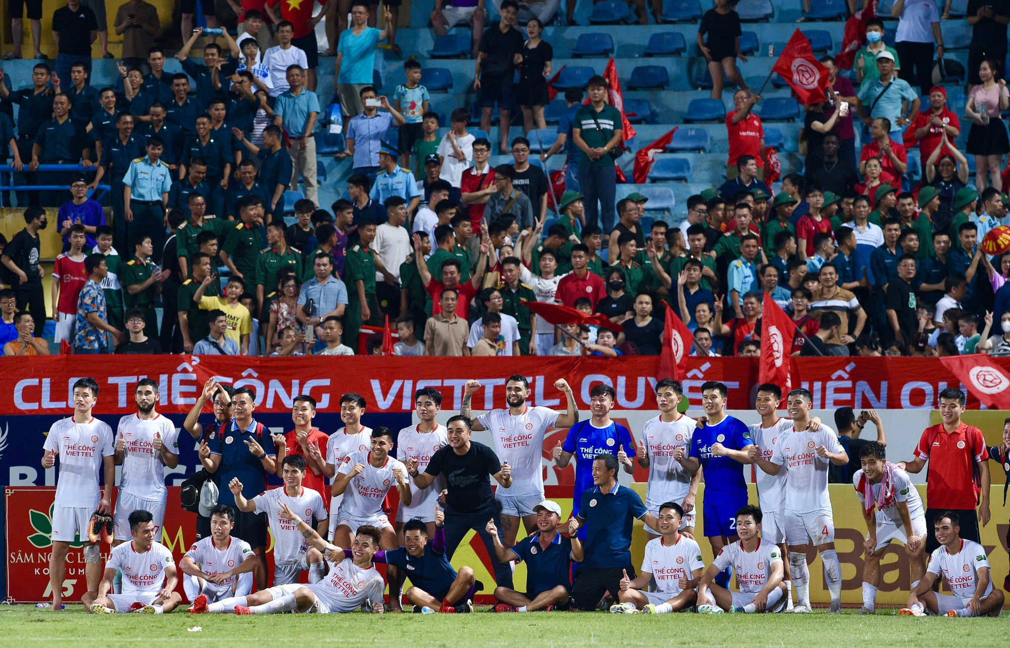 Chiến thắng 2-1 được ấn định cho Thể Công Viettel. Chiến thắng 2-1 được ấn định cho Thể Công Viettel.