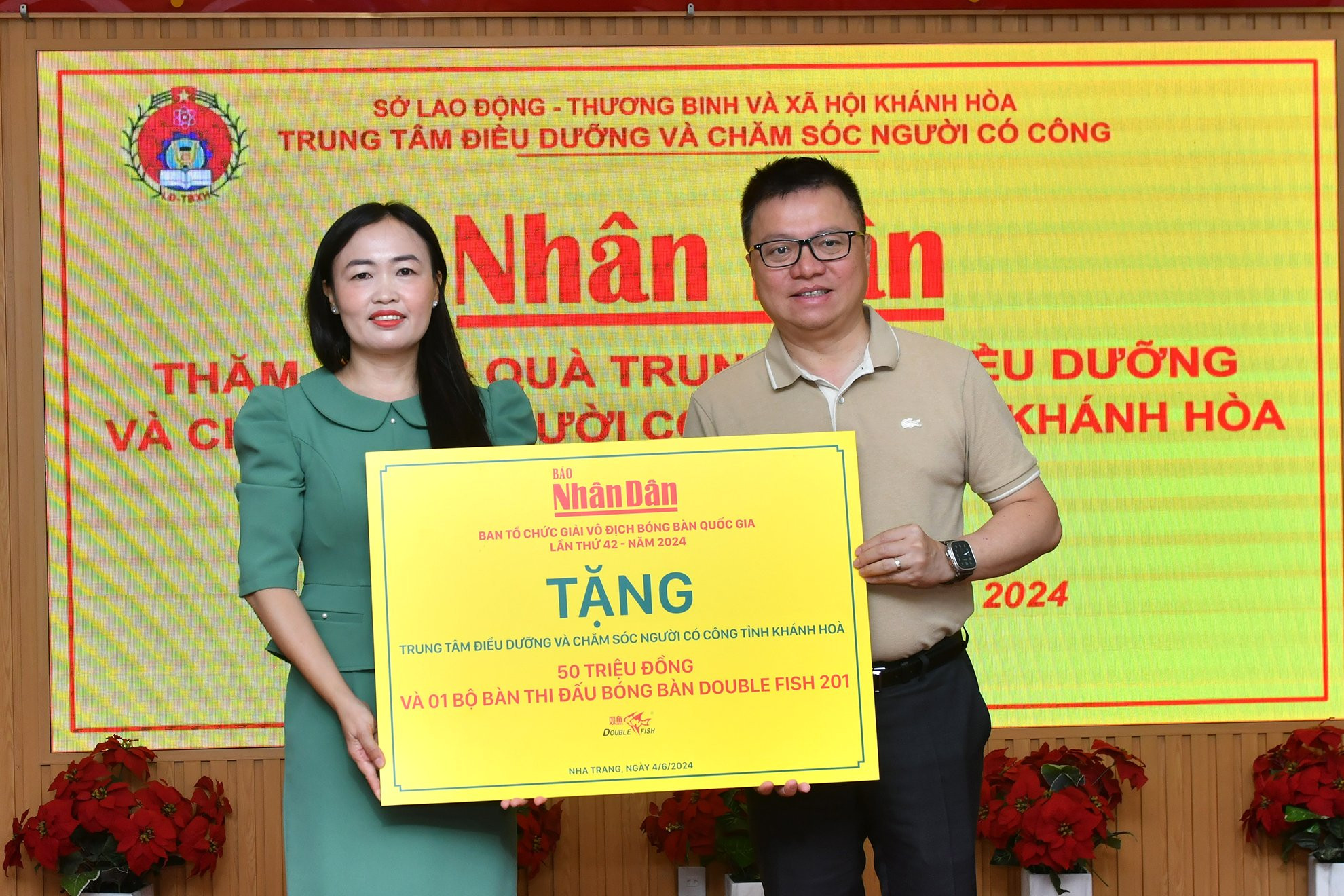 Cùng với đó trao 50 triệu đồng.