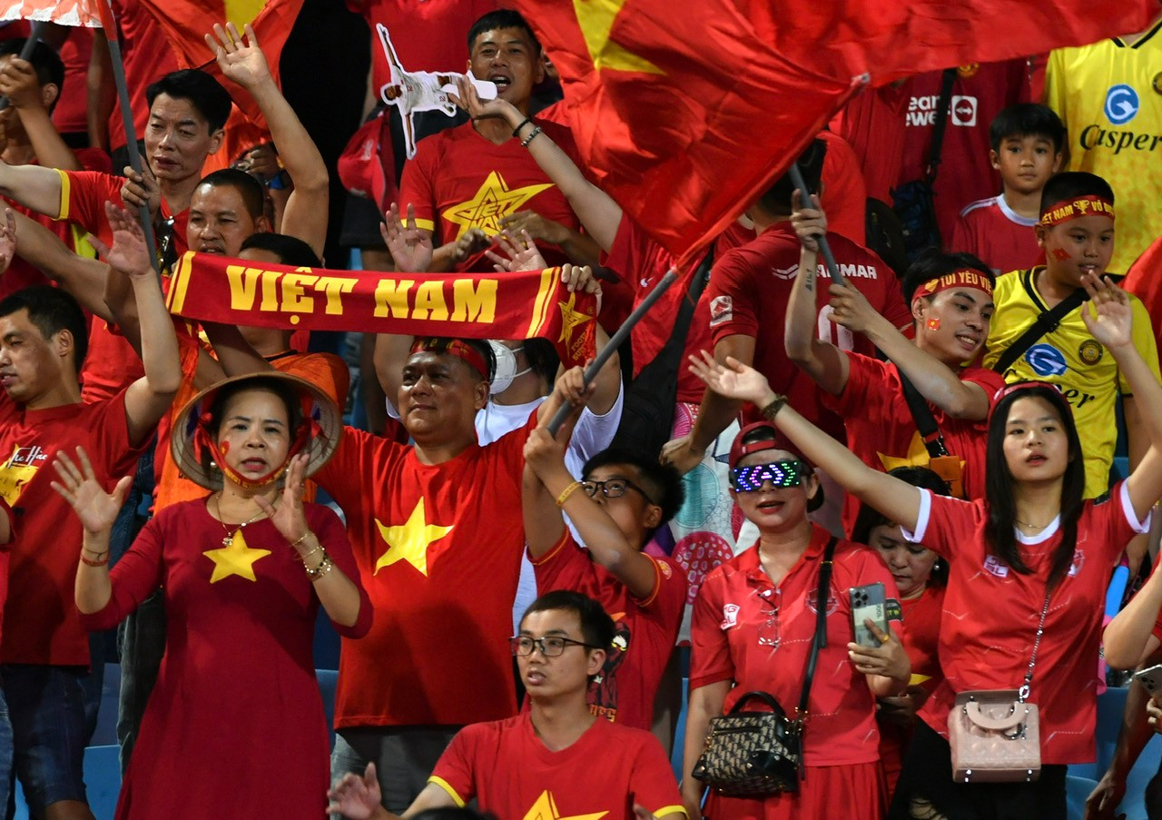 Hy vọng vào một chiến thắng đầu tay dưới thời tân huấn luyện viên Kim Sang Sik.