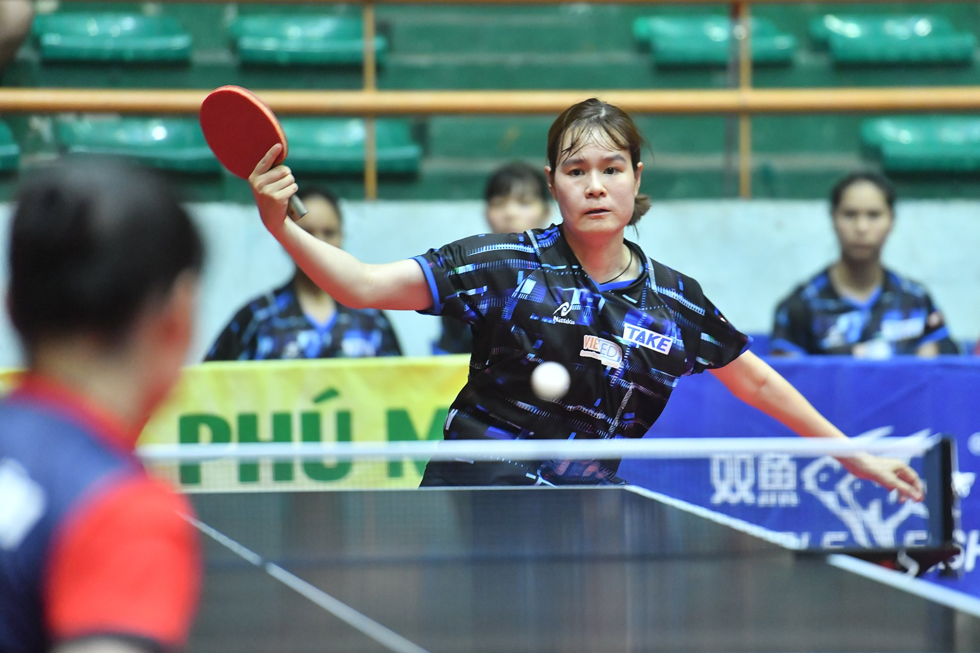 Nguyễn Thị Nga là tay vợt xuất sắc của đoàn Hà Nội, luôn nằm trong đội 1. Đặc biệt, Nguyễn Thị Nga (Hà Nội) còn là Hoa khôi bóng bàn đầu tiên của Giải vô địch bóng bàn quốc gia Báo Nhân Dân lần thứ 34, vào năm 2016. Đây là lần đầu tiên Ban tổ chức khởi xướng bình chọn danh hiệu Hoa khôi dành cho các vận động viên nữ. Nguyễn Thị Nga là tay vợt xuất sắc của đoàn Hà Nội, luôn nằm trong đội 1. Đặc biệt, Nguyễn Thị Nga (Hà Nội) còn là Hoa khôi bóng bàn đầu tiên của Giải vô địch bóng bàn quốc gia Báo Nhân Dân lần thứ 34, vào năm 2016. Đây là lần đầu tiên Ban tổ chức khởi xướng bình chọn danh hiệu Hoa khôi dành cho các vận động viên nữ.