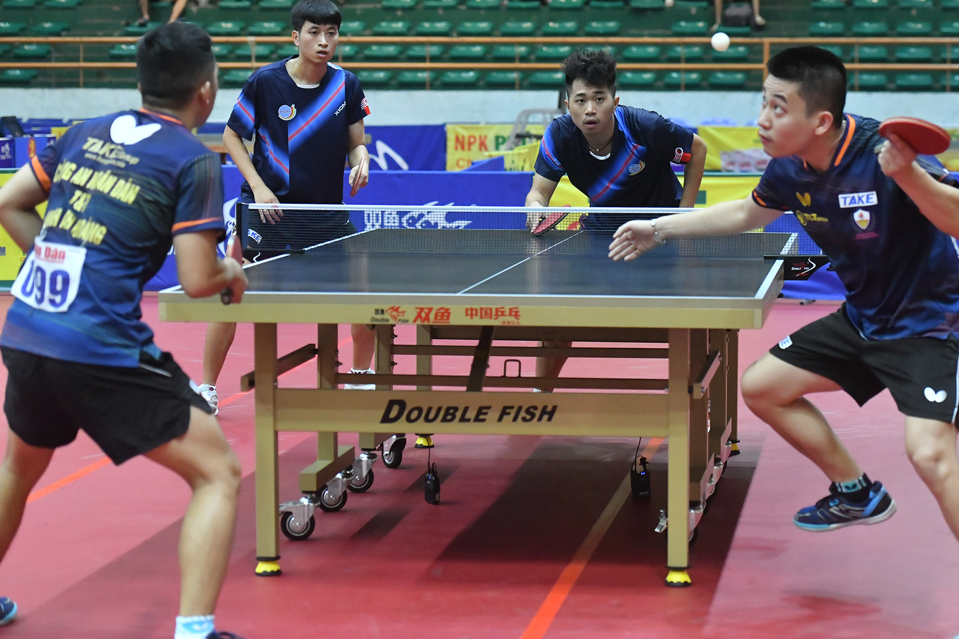 Đối thủ của Đinh Anh Hoàng-Lê Đình Đức (Công an nhân dân - T&T) tại trận chung kết là Nguyễn Đức Tuân-Đoàn Bá Tuấn Anh (Hải Dương).