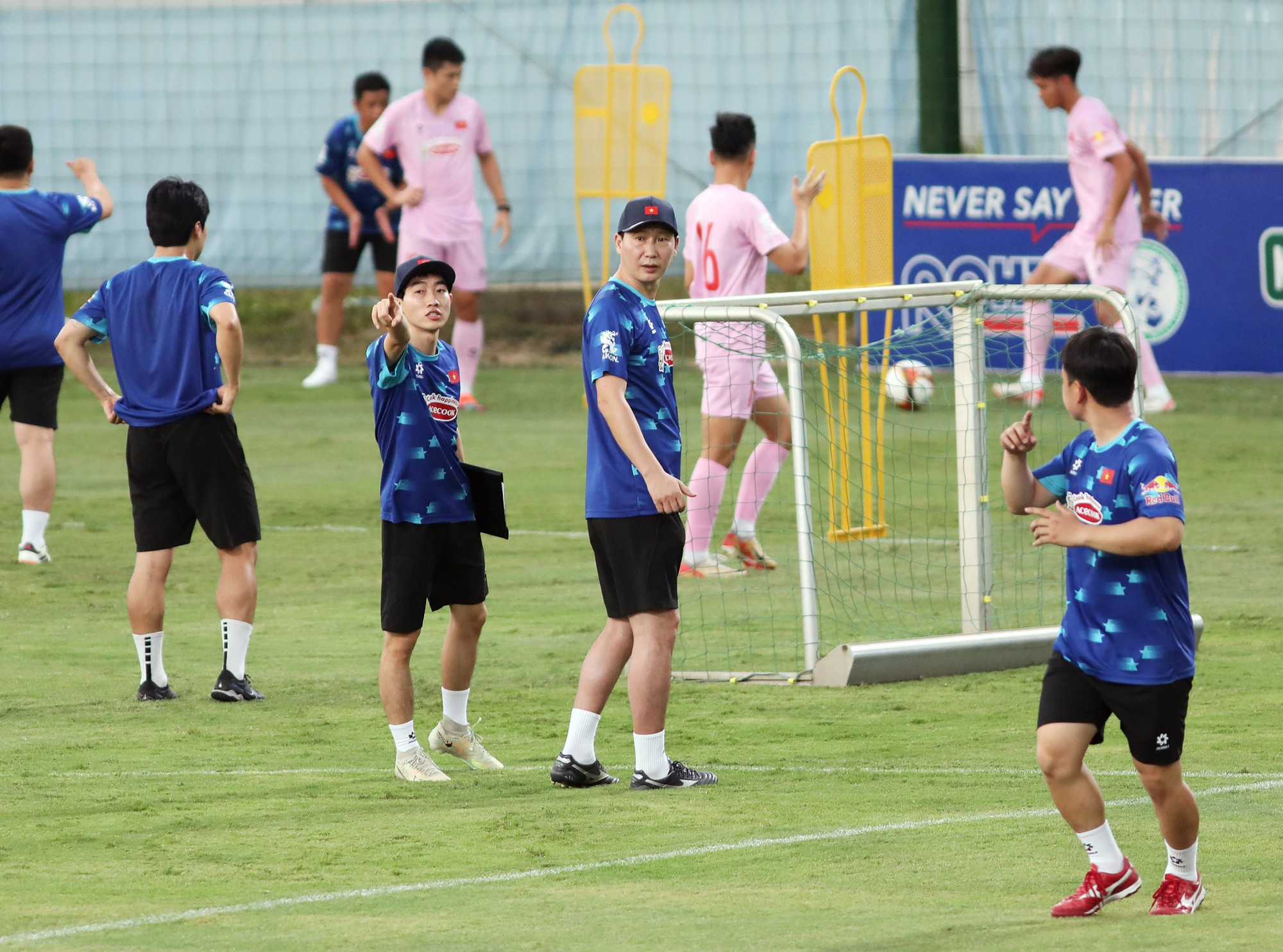 Huấn luyện viên Kim Sang-sik cơ bản đã lên được bộ khung cho tuyển Việt Nam.