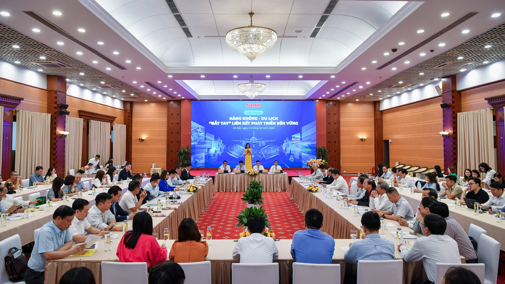 Quang cảnh buổi hội thảo.