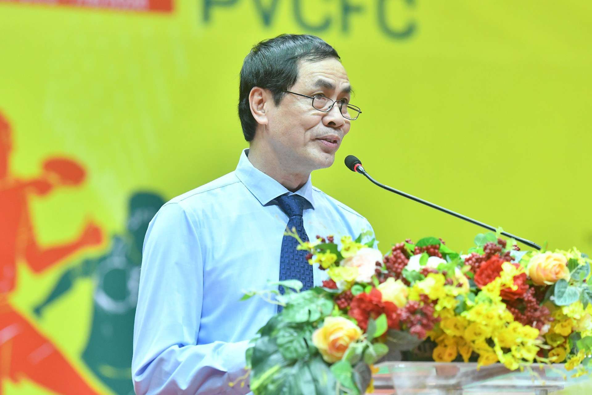 Đồng chí Trần Hữu Việt, Trưởng Ban Văn hóa-Văn nghệ Báo Nhân Dân, Trưởng Ban tổ chức giải điều hành Lễ bế mạc.