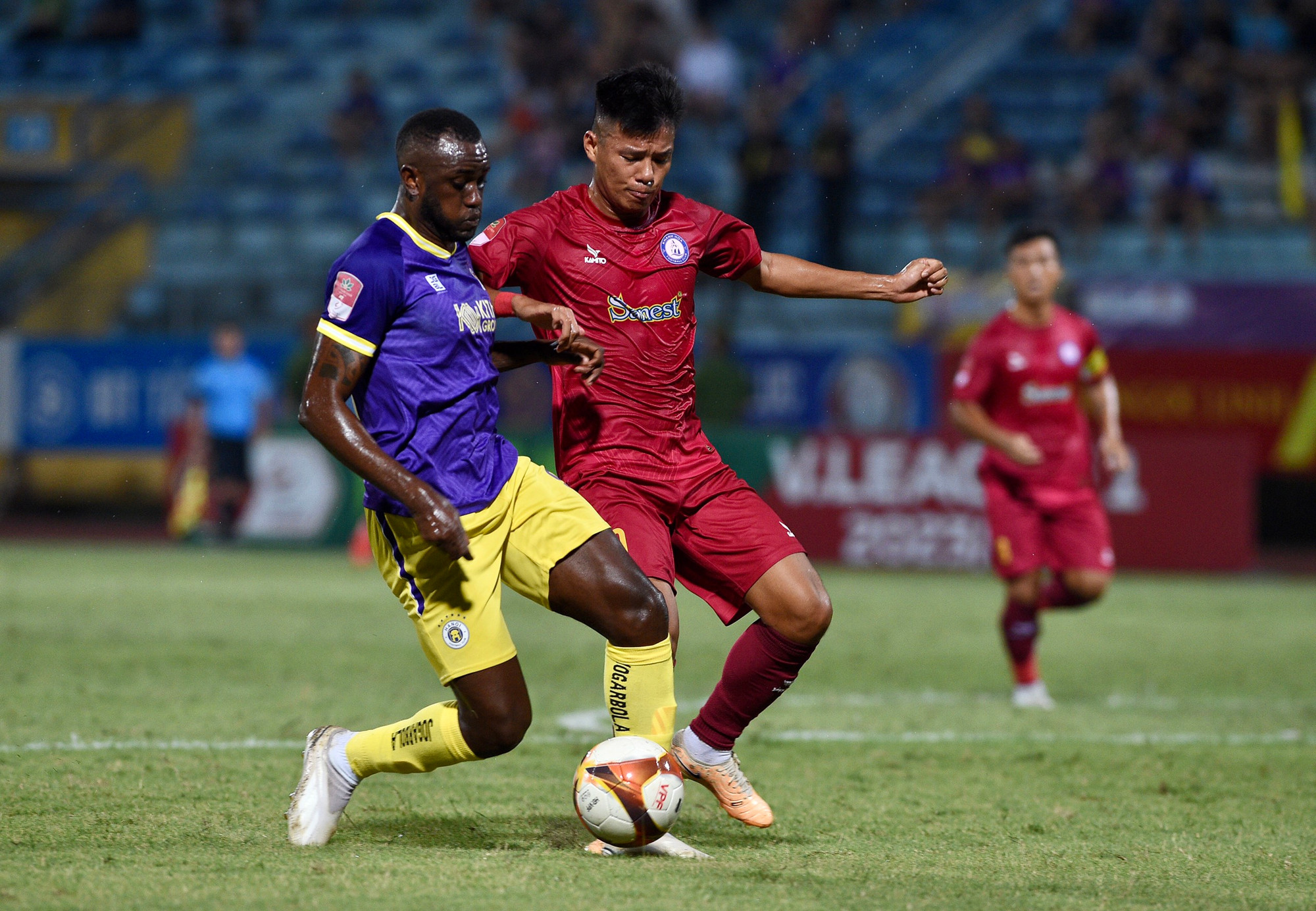 Đội bóng phố Biển đã sớm nhận vé rớt hạng trước khi trận đấu bắt đầu khi mới chỉ có 10 điểm trên bảng xếp hạng.