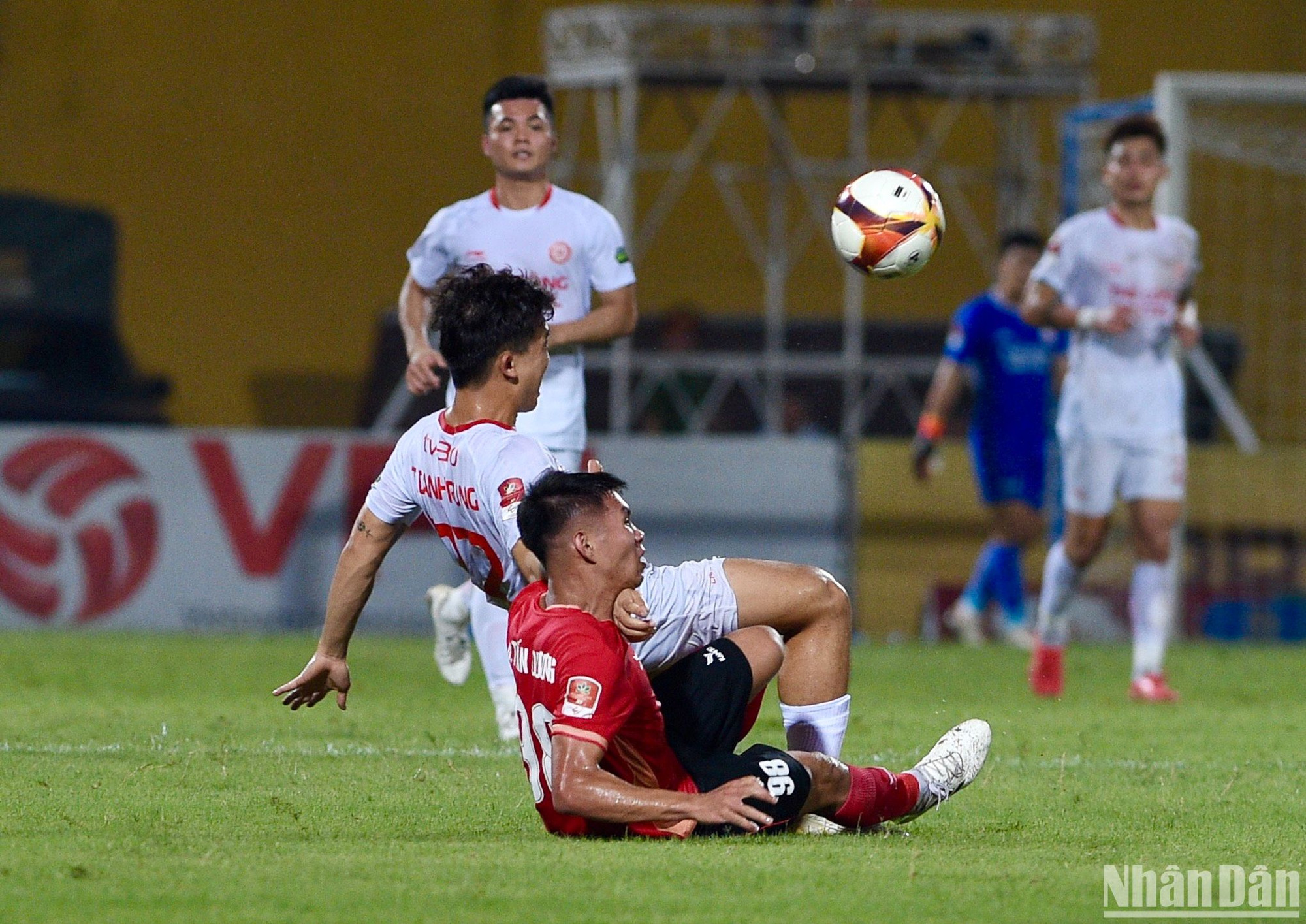 Thời gian còn lại của hiệp 2, hai đội tạo ra một số cơ hội nguy hiểm nhưng không có thêm bàn thắng nào được ghi. Thời gian còn lại của hiệp 2, hai đội tạo ra một số cơ hội nguy hiểm nhưng không có thêm bàn thắng nào được ghi.