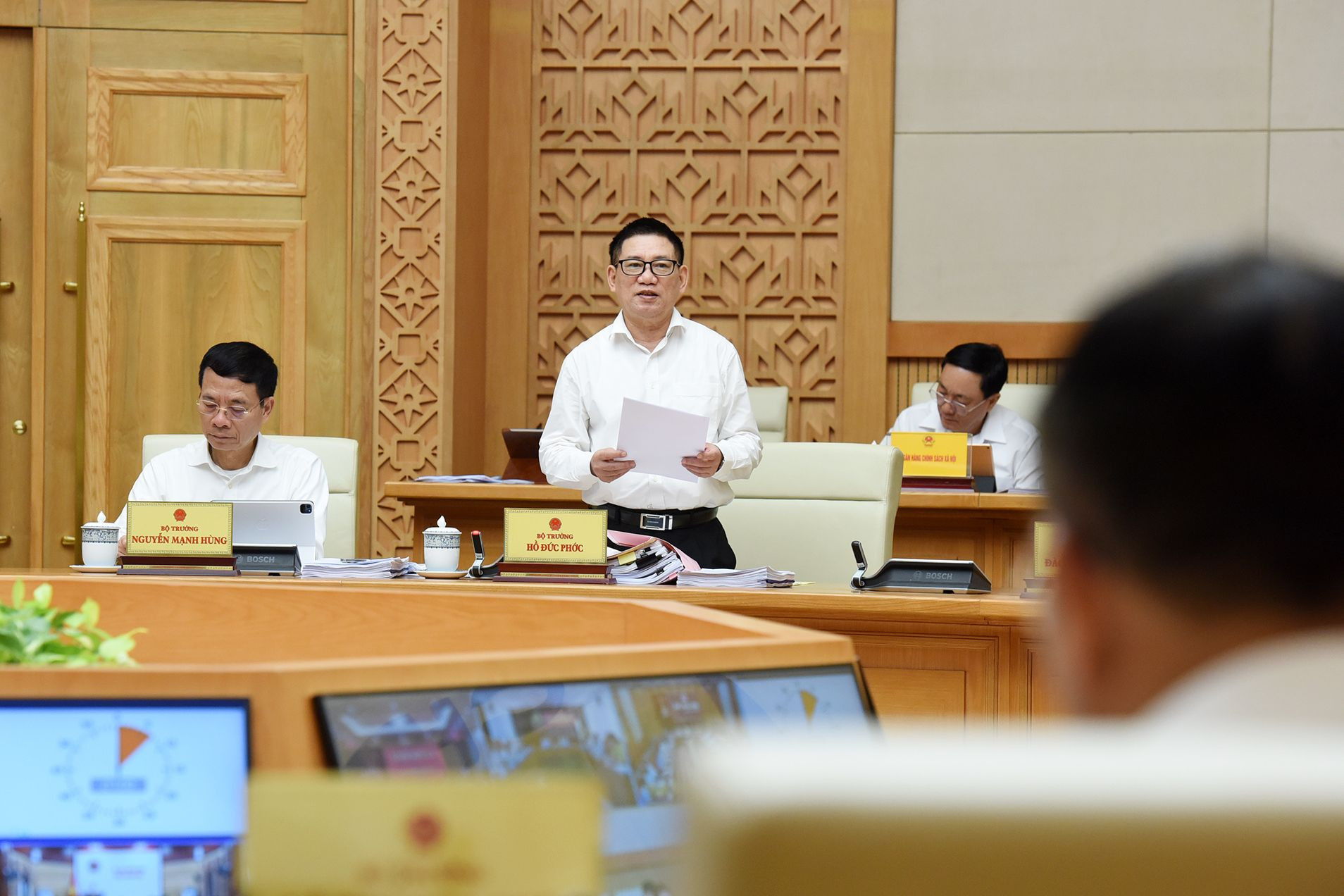 Bộ trưởng Tài Chính Hồ Đức Phớc phát biểu.