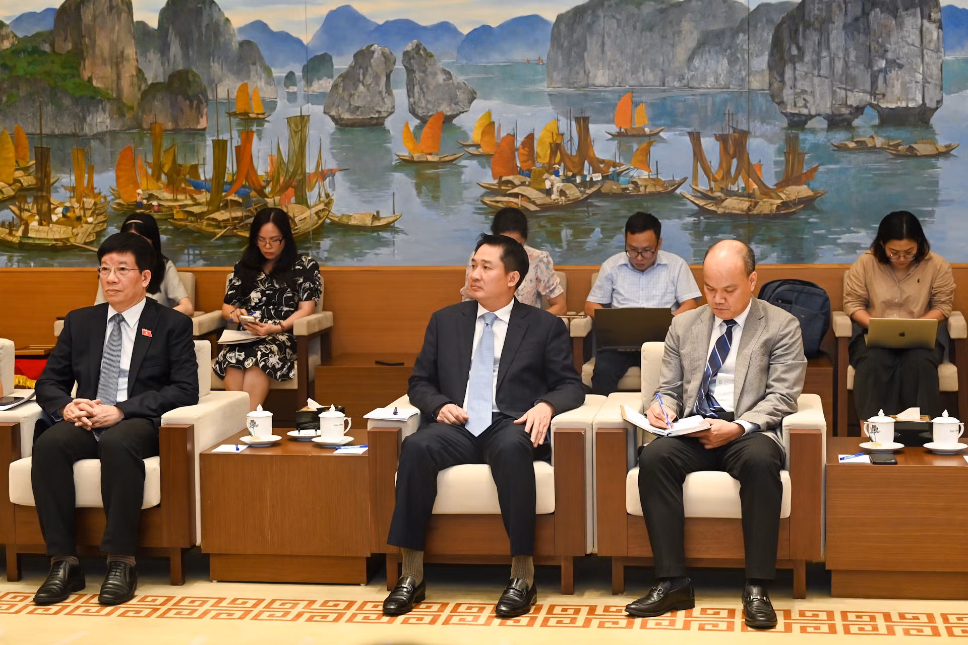 Các đại biểu Việt Nam dự buổi tiếp.