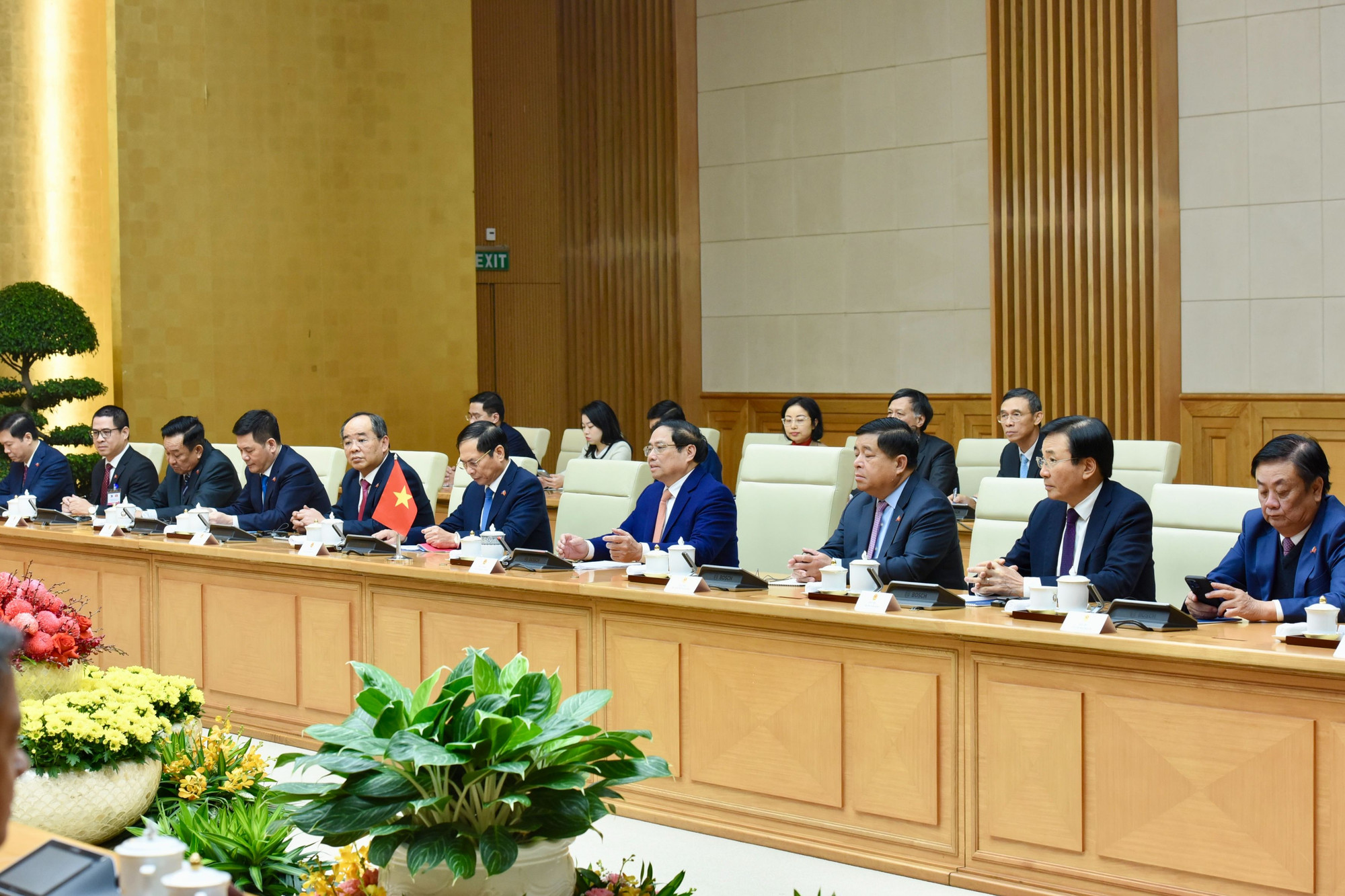 Thủ tướng Phạm Minh Chính và các thành viên Chính phủ Việt Nam hội kiến với Tổng thống Philippines Ferdinand Romualdez Marcos Jr.