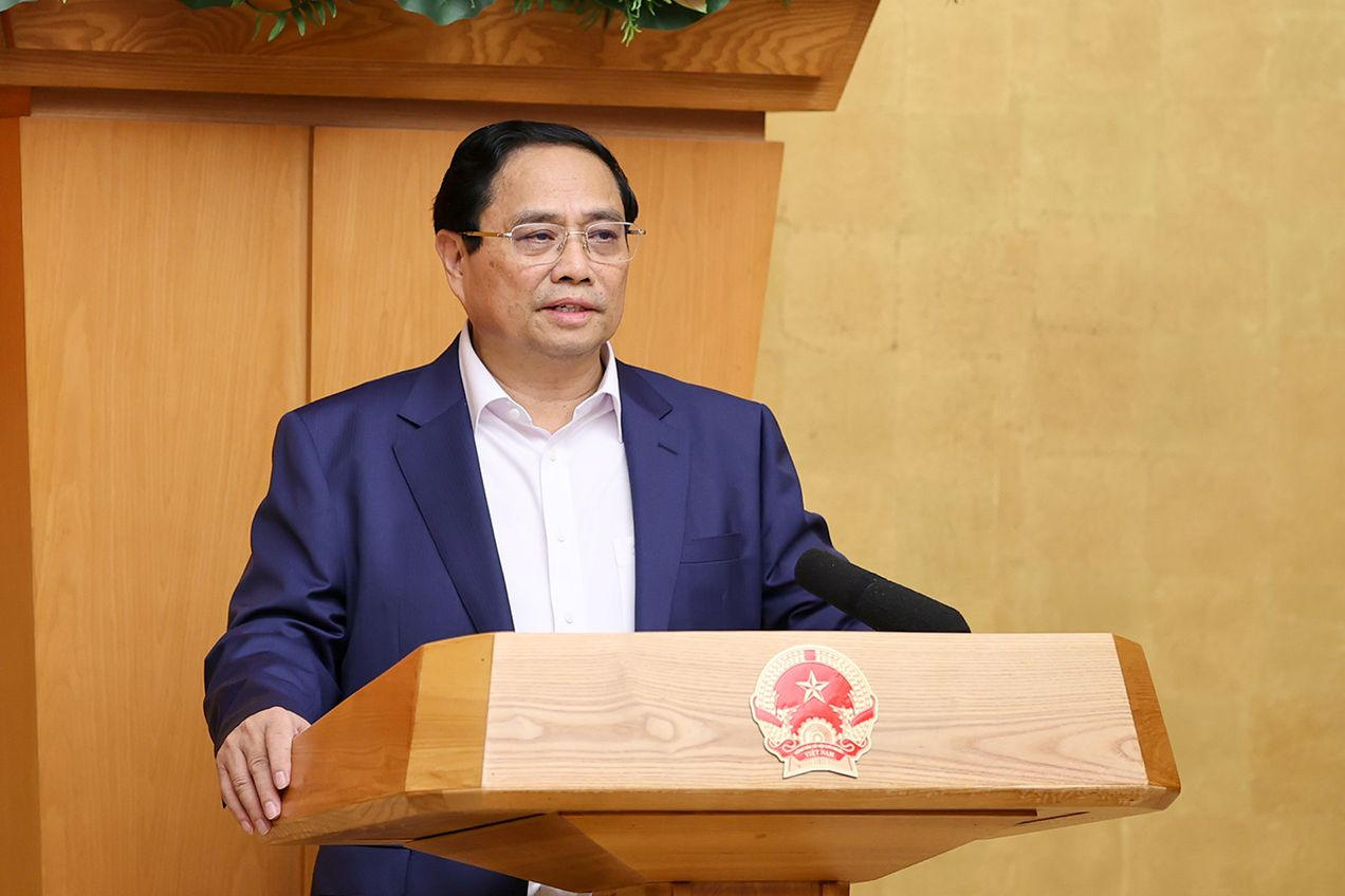 Thủ tướng Phạm Minh Chính phát biểu chỉ đạo tại phiên họp: Kiên quyết không lùi bước trước khó khăn, giữ vững bản lĩnh, kiên định mục tiêu đề ra với quyết tâm cao hơn, nỗ lực lớn hơn, hành động quyết liệt, hiệu quả hơn.