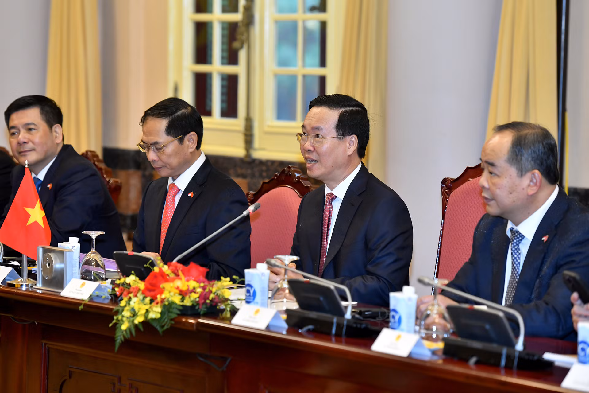 Chủ tịch nước Võ Văn Thưởng phát biểu tại cuộc hội đàm với Tổng thống Cộng hòa Indonesia Joko Widodo.