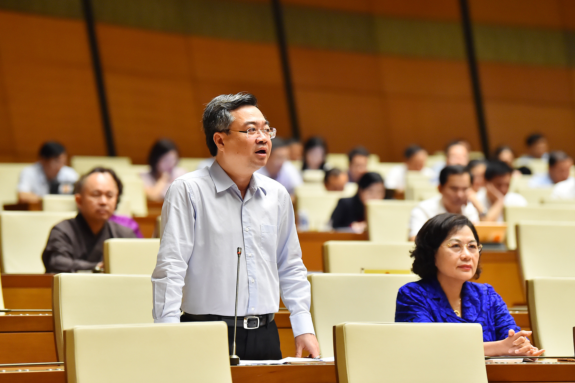 Bộ trưởng Xây dựng Nguyễn Thanh Nghị tham gia trả lời chất vấn các đại biểu Quốc hội liên quan đến lĩnh vực phụ trách.