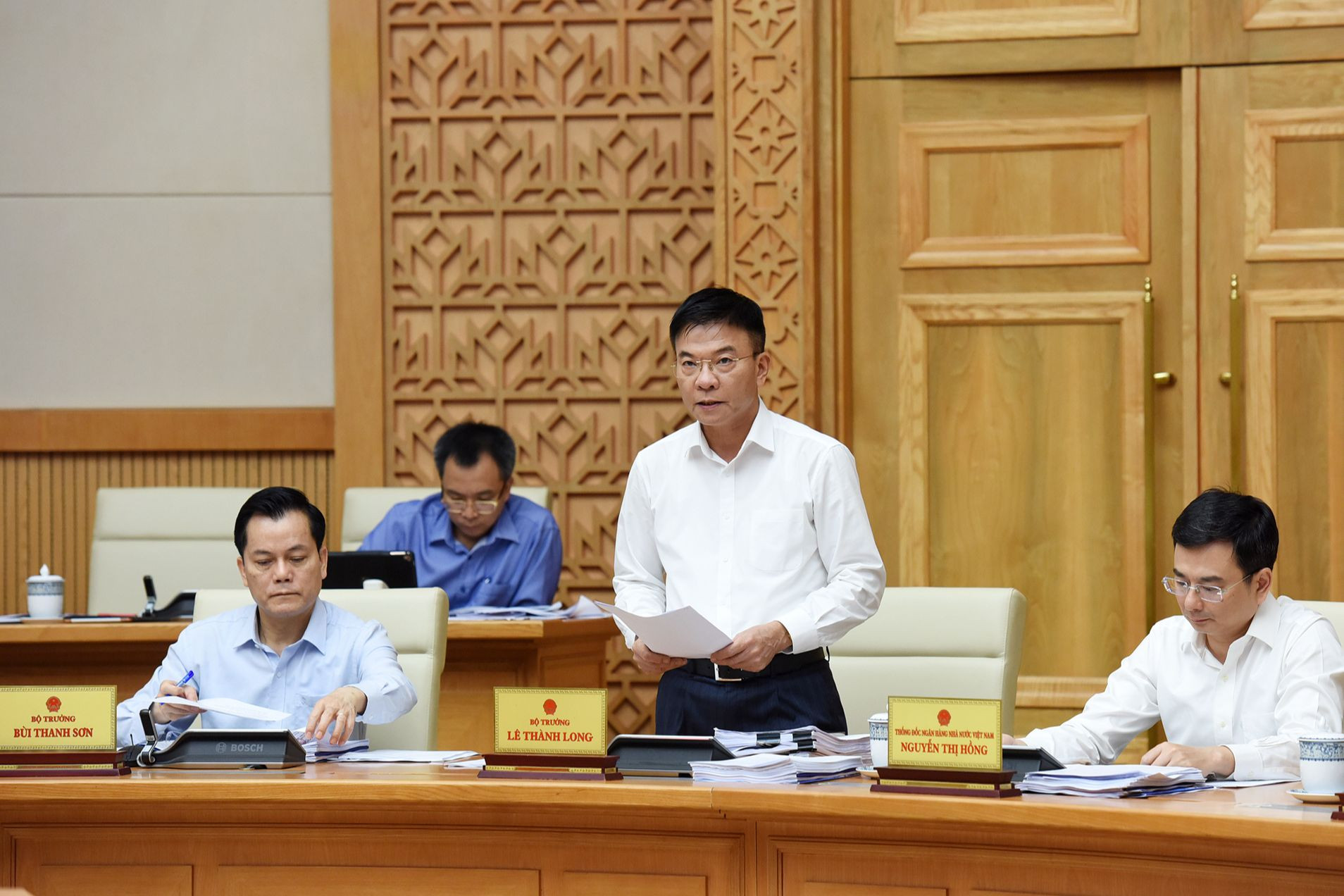 Bộ trưởng Tư pháp Lê Thành Long phát biểu.