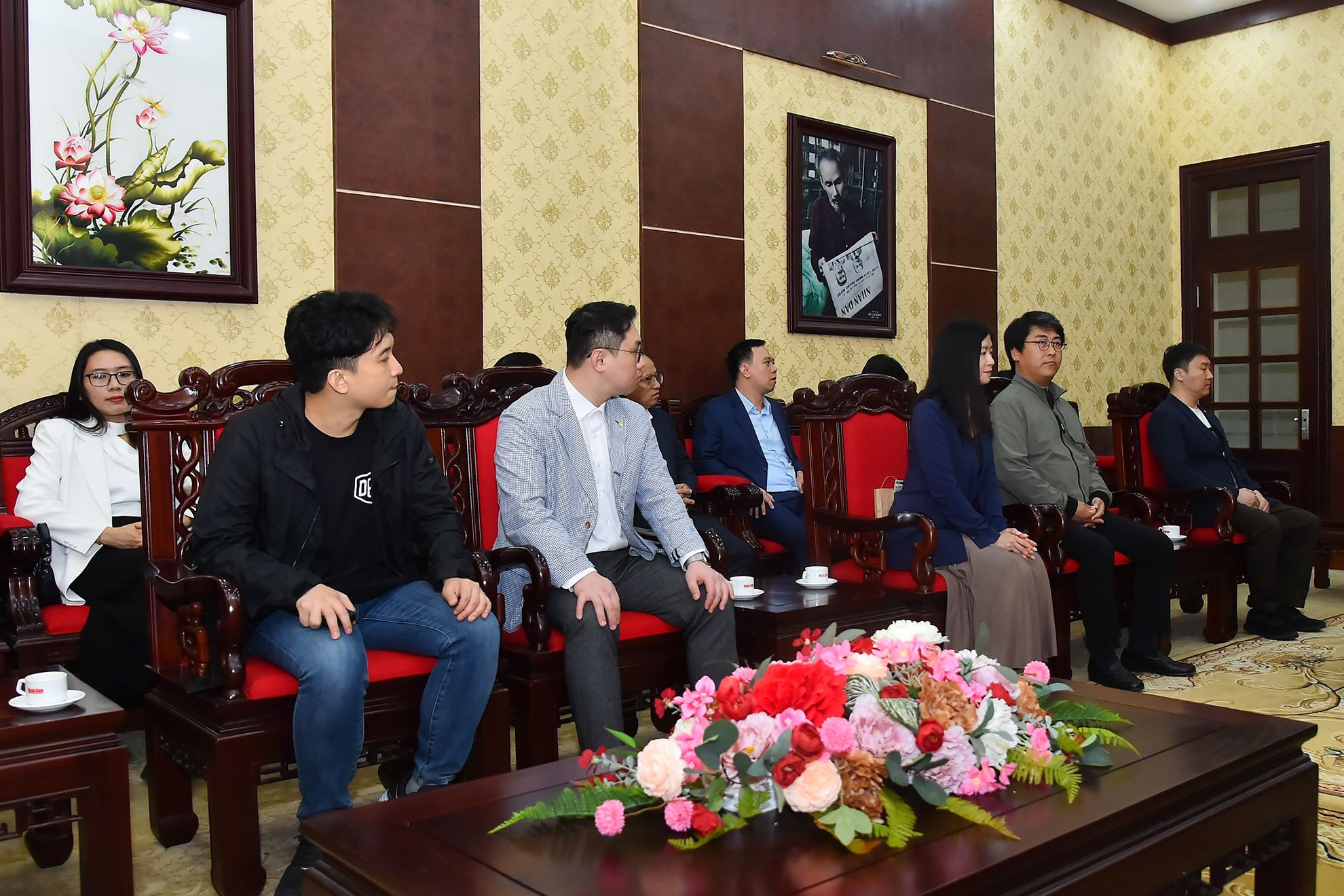 Các thành viên Hội Nhà báo Hàn Quốc tham dự buổi tiếp.