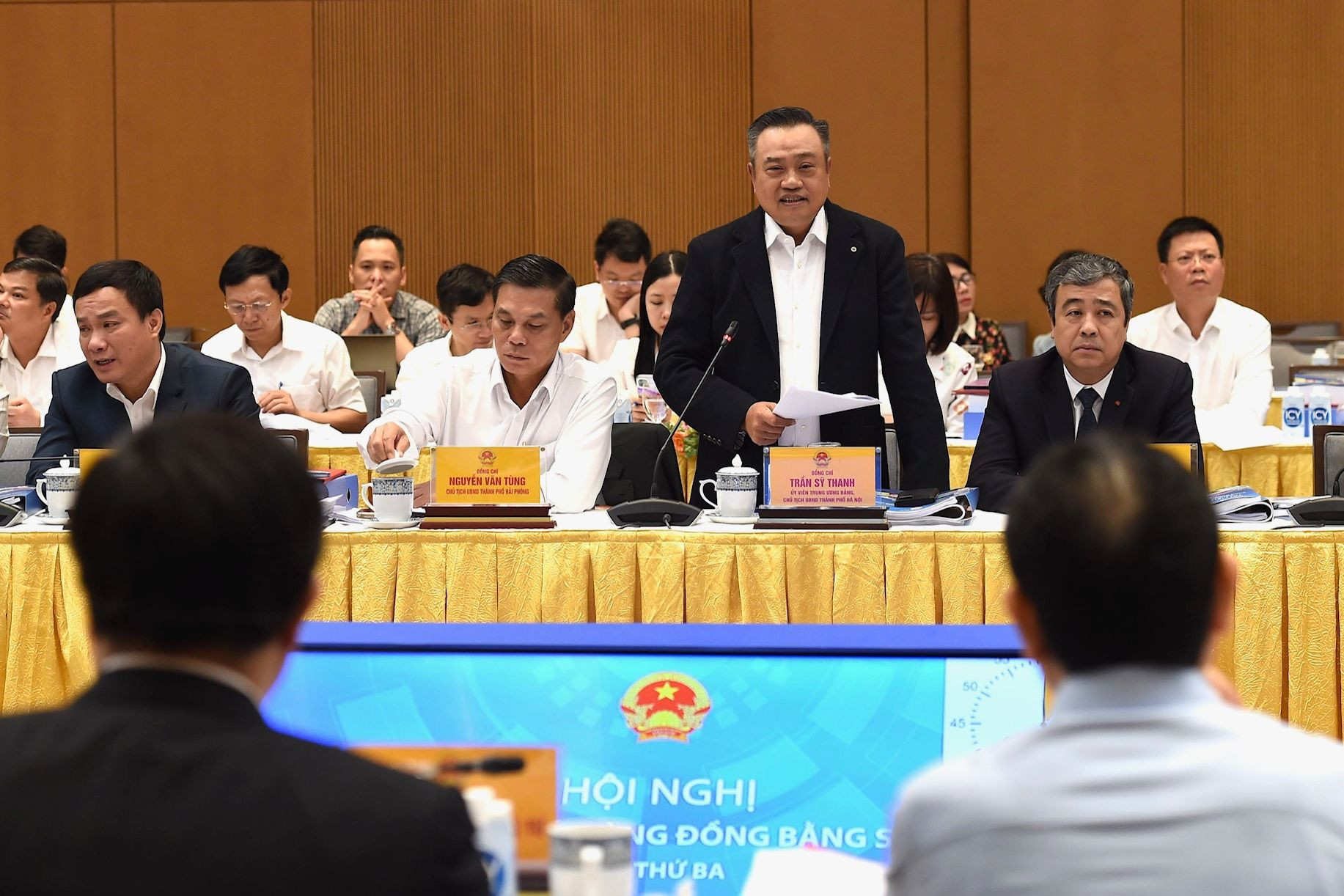 Chủ tịch Ủy ban nhân dân thành phố Hà Nội Trần Sỹ Thanh phát biểu.