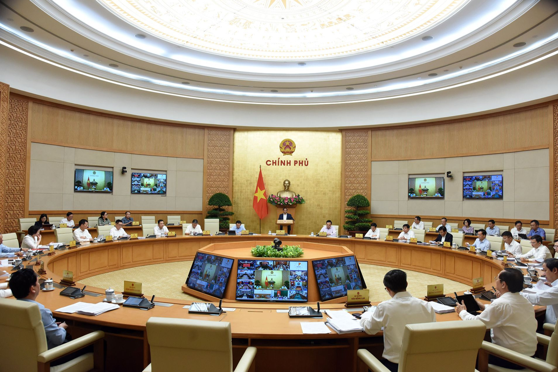 Quang cảnh phiên họp.