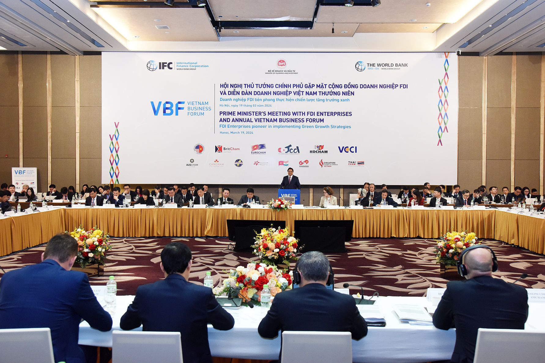 Quang cảnh Diễn đàn.