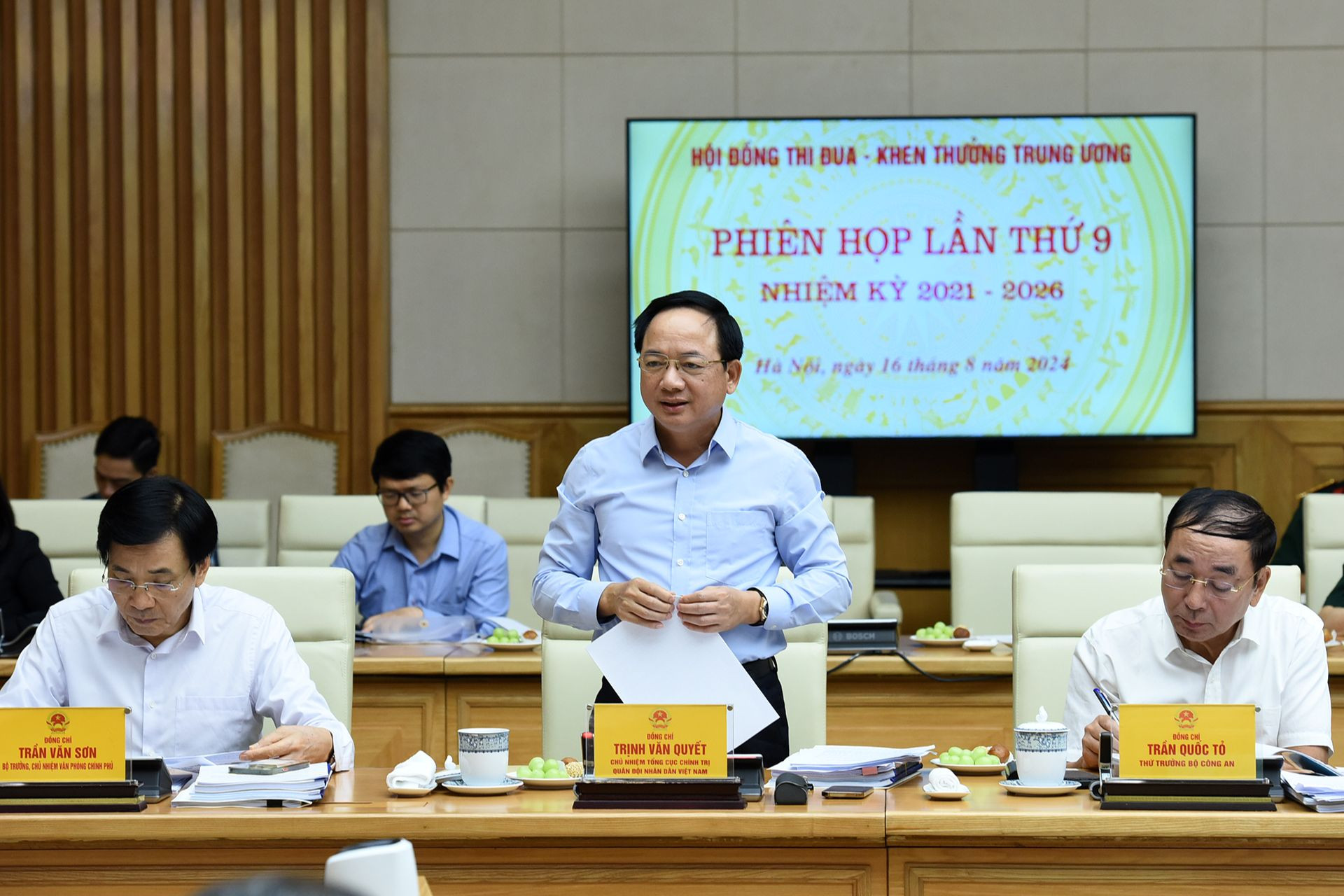 Thượng tướng Trịnh Văn Quyết, Chủ nhiệm Tổng cục Chính trị Quân đội nhân dân Việt Nam phát biểu tại Phiên họp.