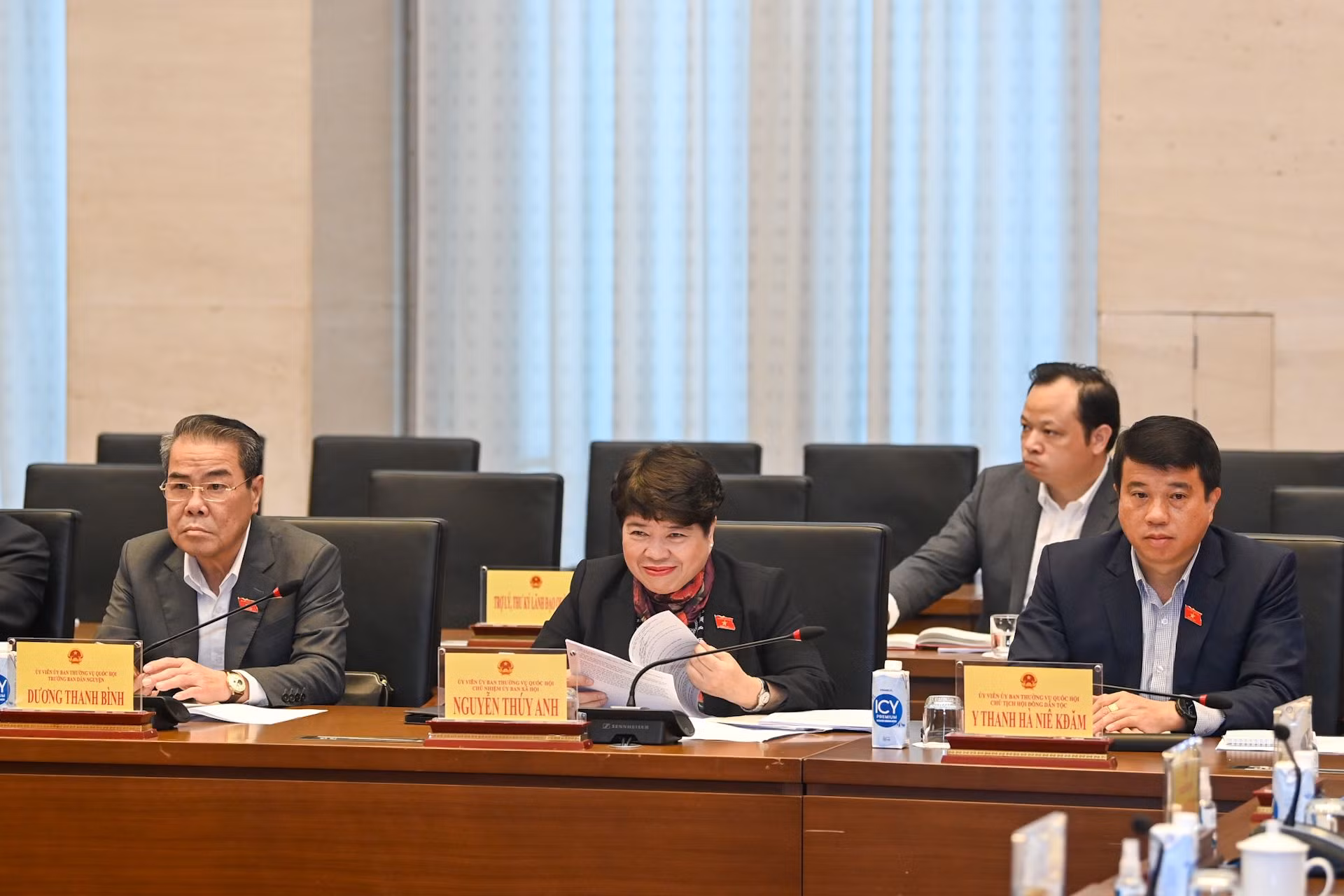 Các đại biểu tham dự hội nghị.