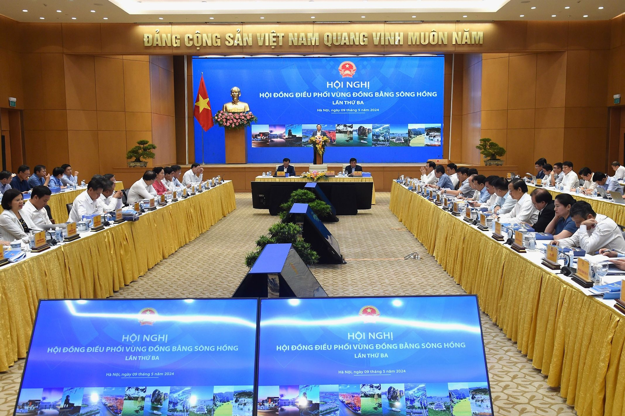 Quang cảnh hội nghị.