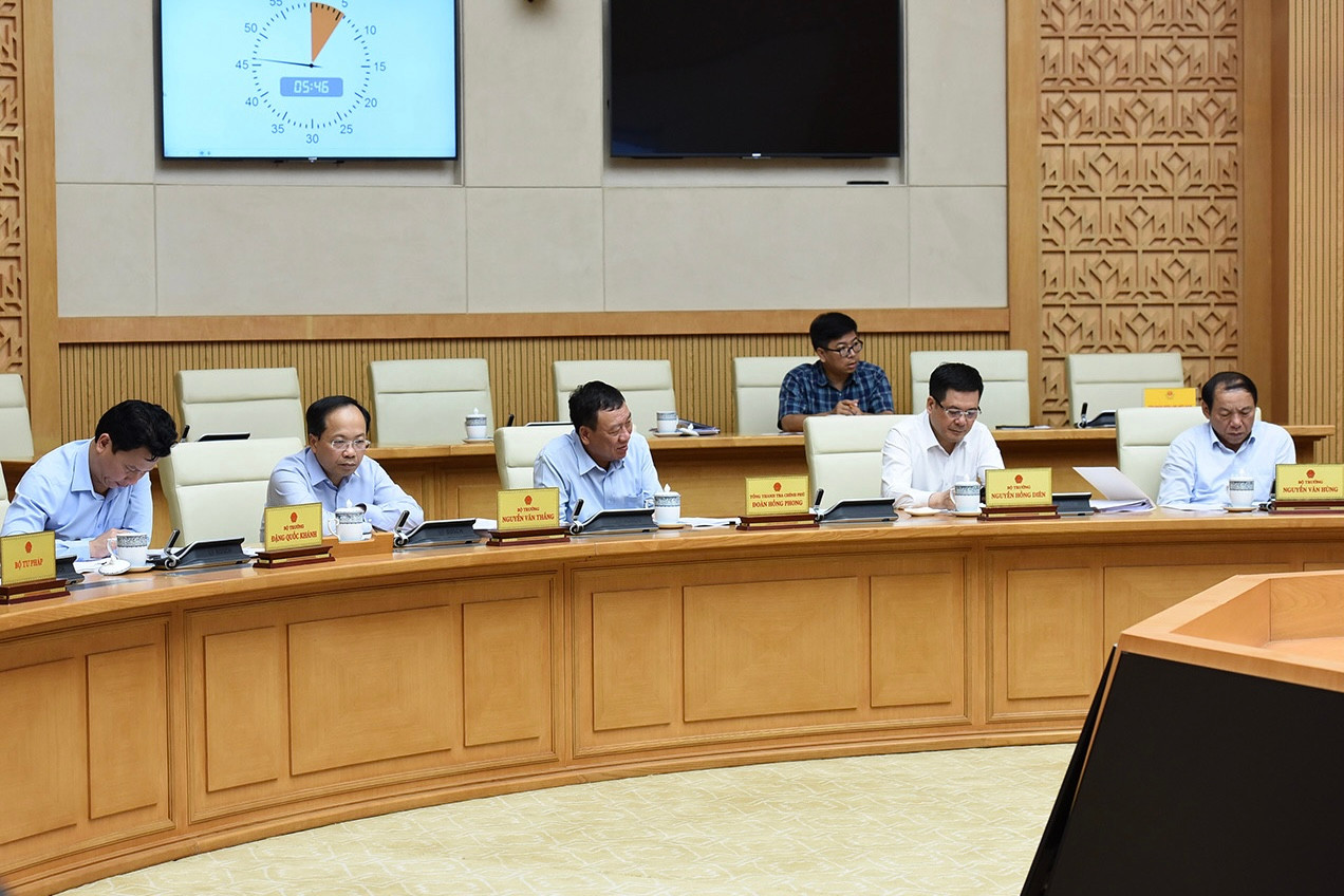 Các đại biểu tham dự phiên họp.