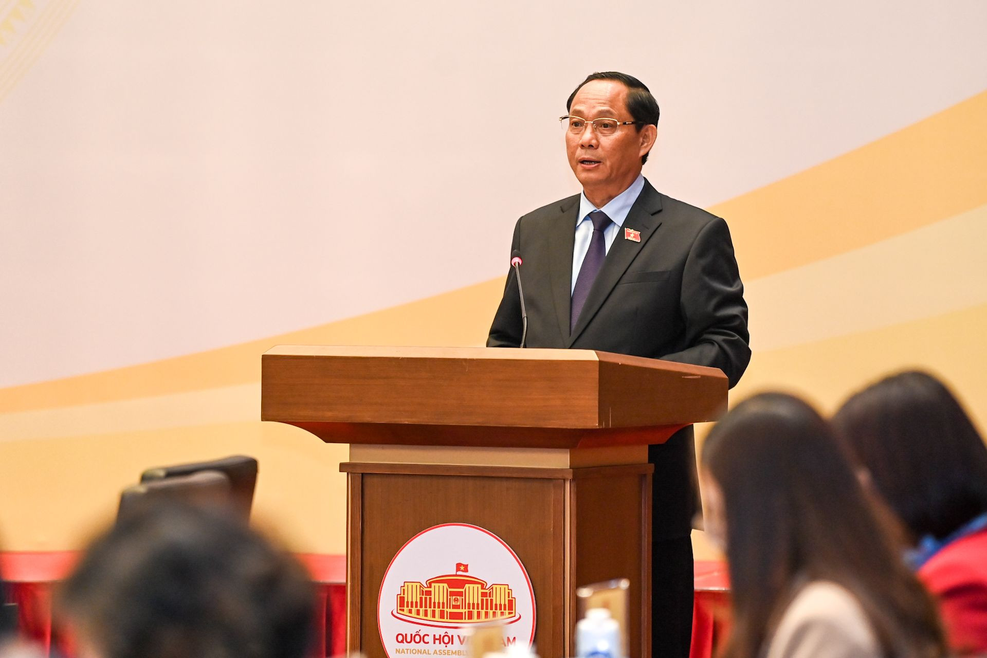 Phó Chủ tịch Quốc hội Trần Quang Phương phát biểu khai mạc hội nghị. Phó Chủ tịch Quốc hội Trần Quang Phương phát biểu khai mạc hội nghị.