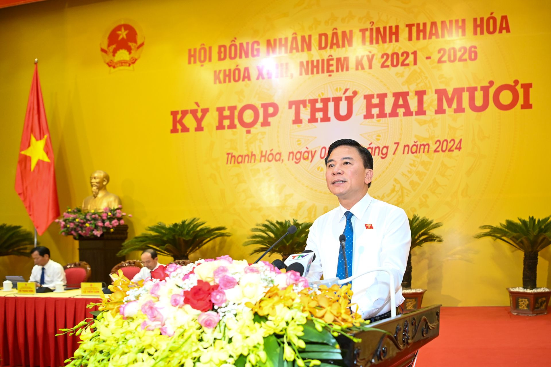 Bí thư Tỉnh ủy, Chủ tịch Hội đồng nhân dân tỉnh Thanh Hóa Đỗ Trọng Hưng phát biểu khai mạc kỳ họp.