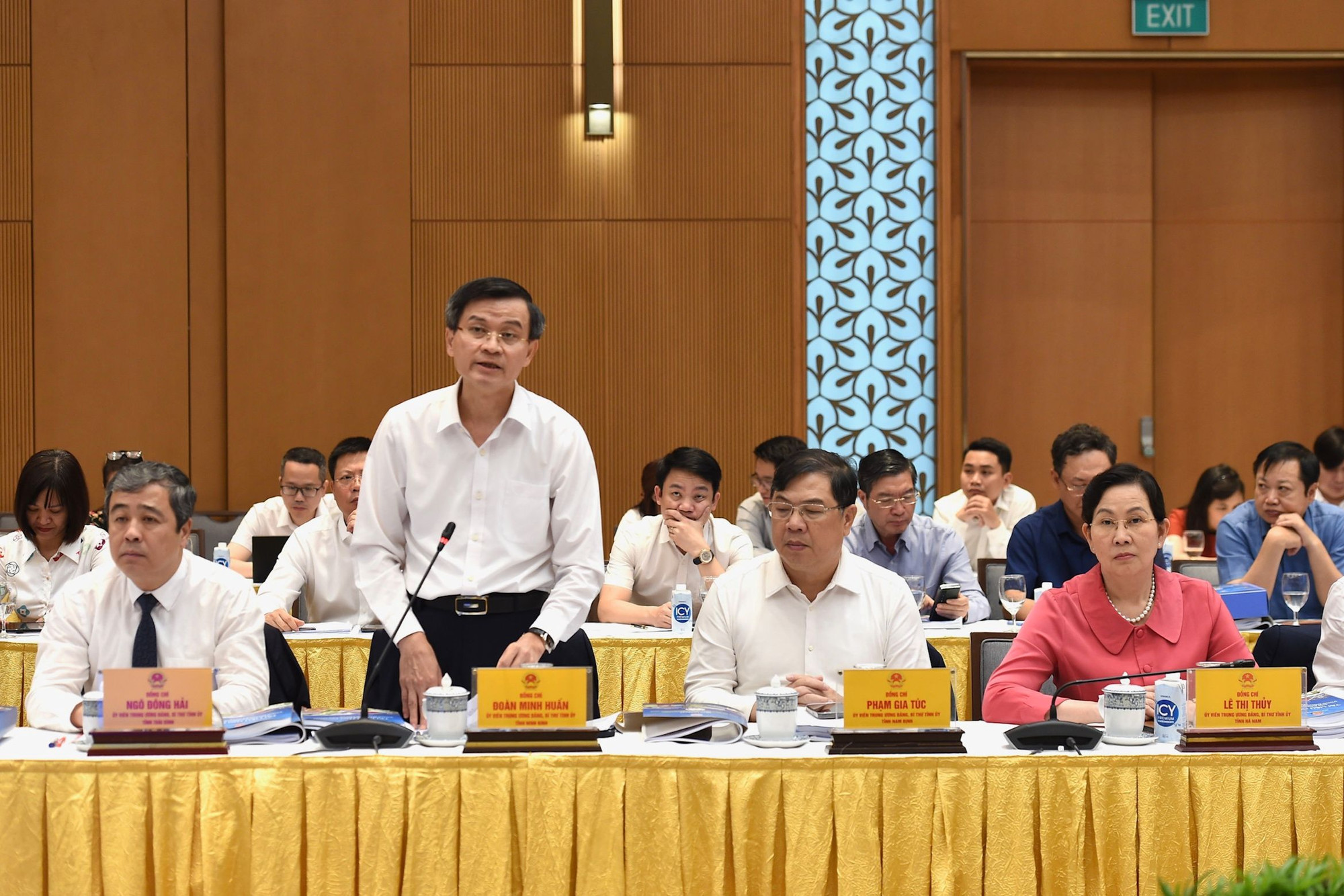 Bí thư Tỉnh ủy Ninh Bình Đoàn Minh Huấn phát biểu.