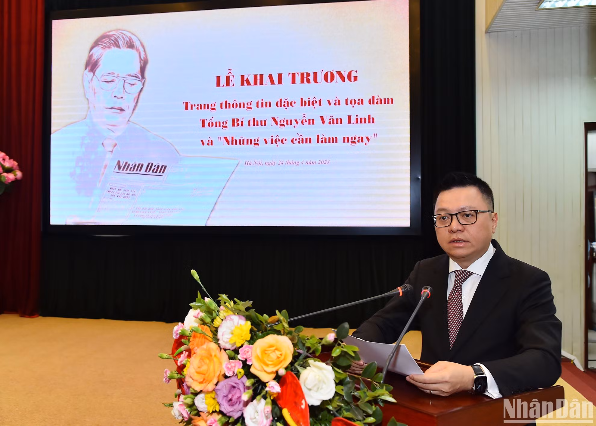 Tổng Biên tập Báo Nhân Dân Lê Quốc Minh phát biểu khai mạc buổi lễ.