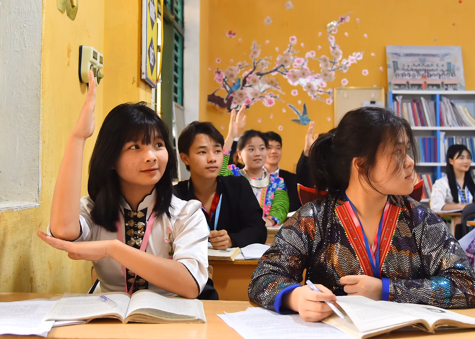 Hằng năm, tỷ lệ học sinh có học lực khá, giỏi chiếm trên 95%; học sinh có hạnh kiểm khá, tốt chiếm hơn 98%. Tỷ lệ học sinh đủ điều kiện dự thi tốt nghiệp THPT hằng năm đạt 100%. Tỷ lệ học sinh đỗ tốt nghiệp hằng năm đạt 100% trong đó tất cả các môn thi đều cao hơn mặt bằng chung toàn tỉnh, nhiều môn cao hơn mặt bằng chung toàn quốc dẫn đầu cụm thi đua các trường phổ thông dân tộc nội trú.