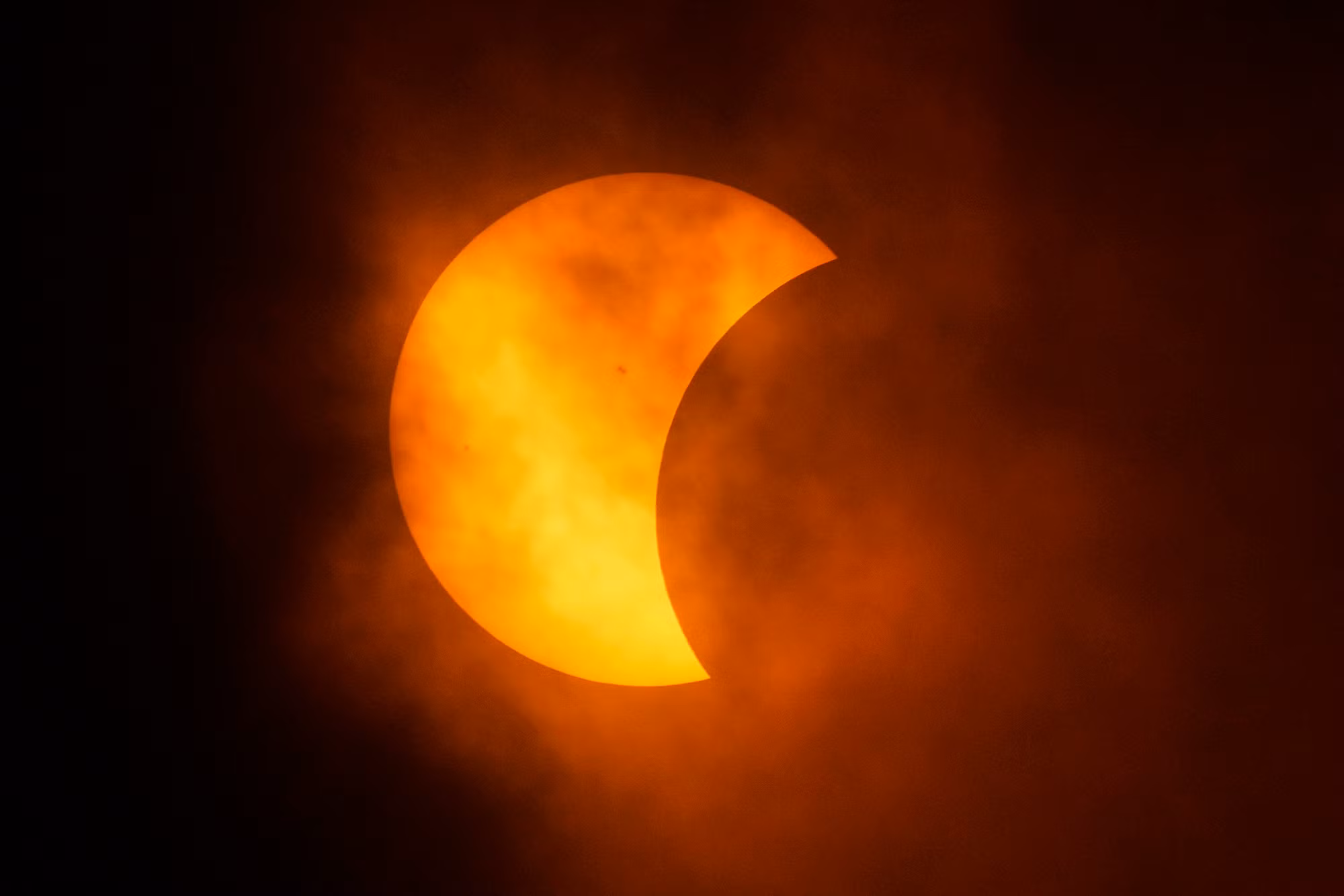 Một khoảnh khắc nhật thực, nhìn từ bang Texas, Mỹ. (Ảnh: AP)