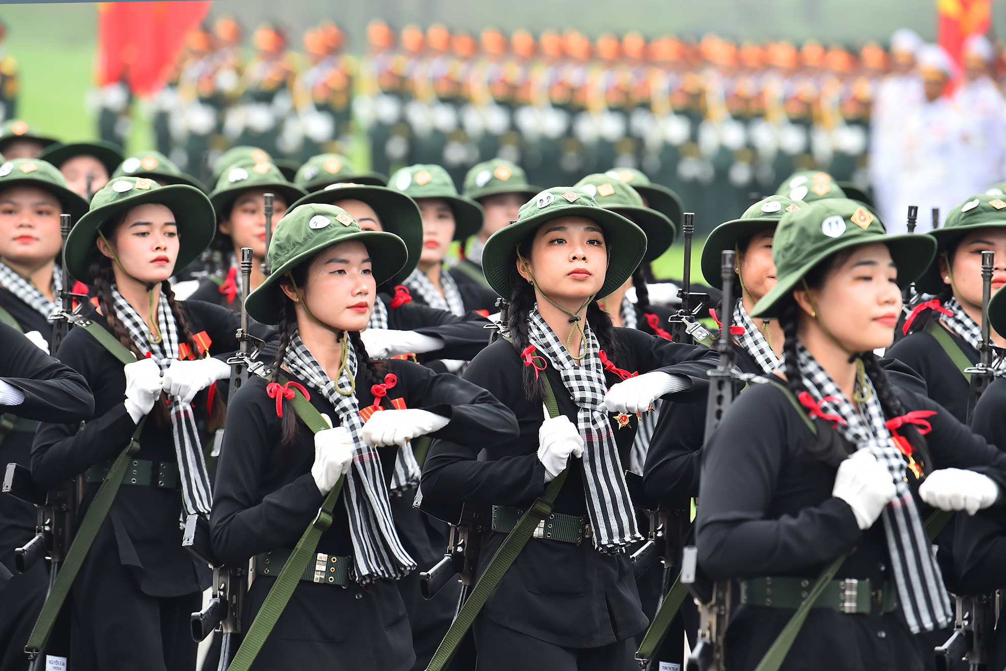 Khối nữ Du kích miền nam tham gia tổng duyệt diễu binh, diễu hành Lễ kỷ niệm 70 năm Chiến thắng Điện Biên Phủ của lực lượng quân đội.