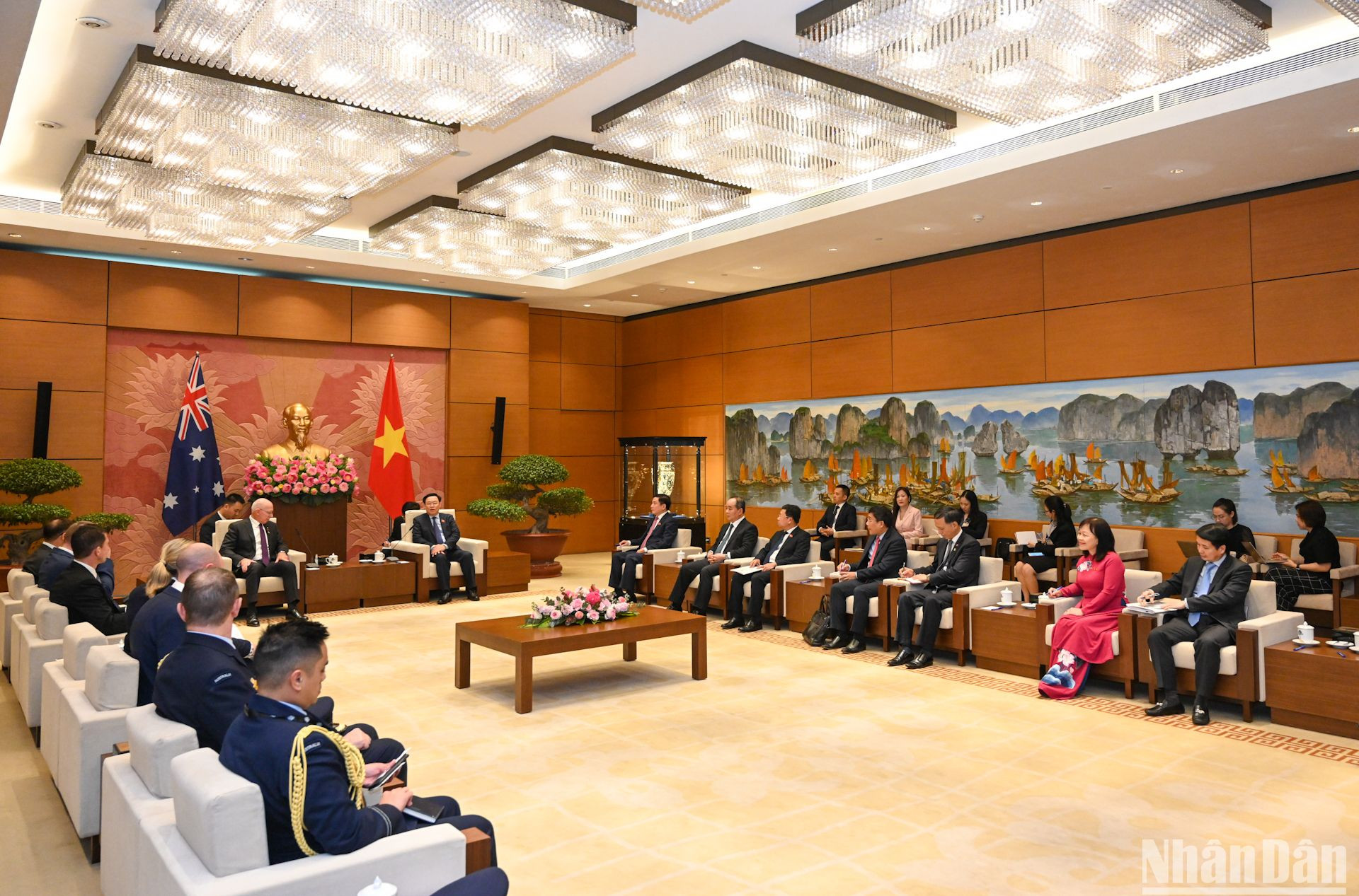 Quang cảnh buổi tiếp tại Nhà Quốc hội. Quang cảnh buổi tiếp tại Nhà Quốc hội.