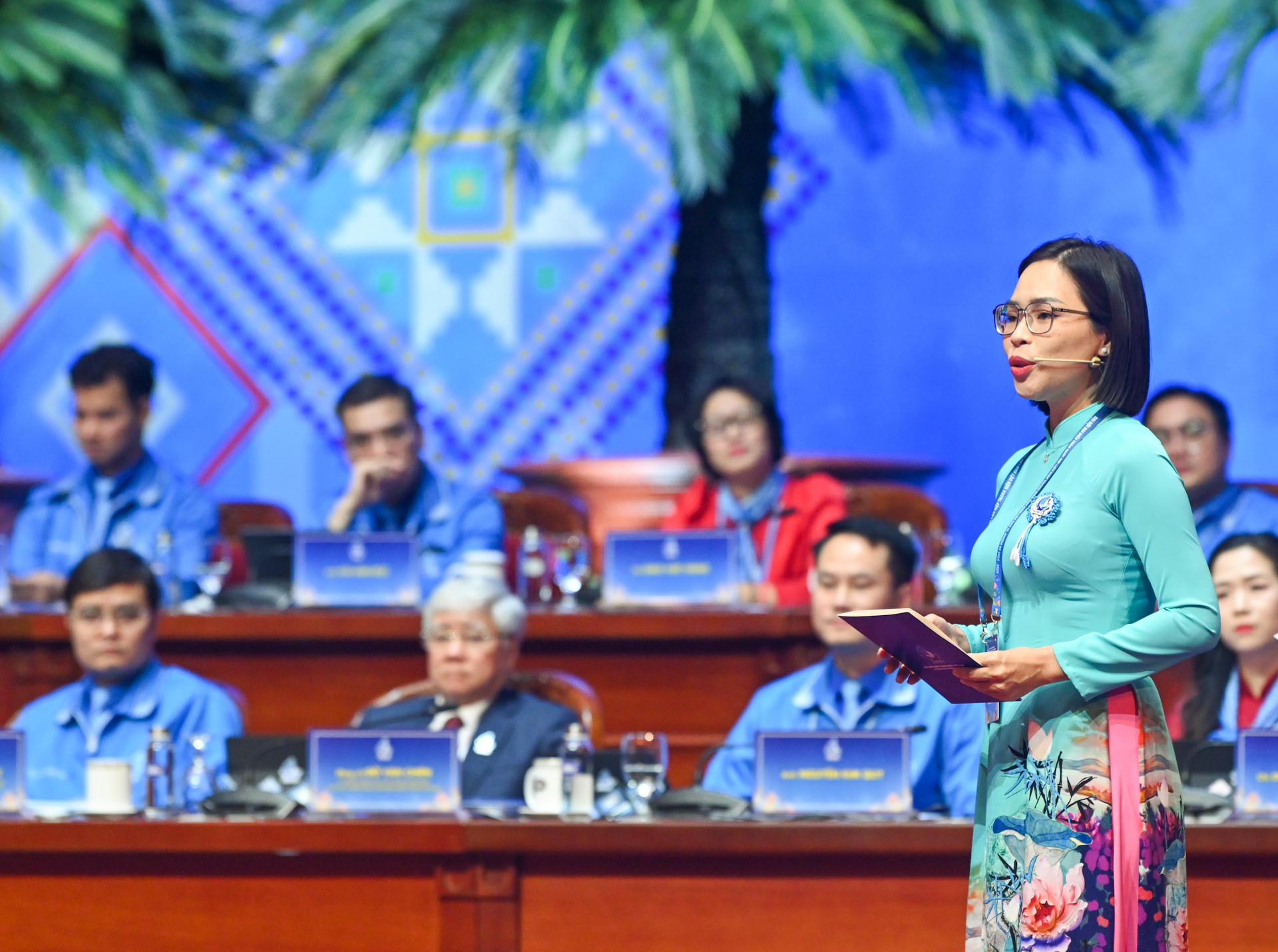 Đại biểu trình bày tham luận tại Đại hội.