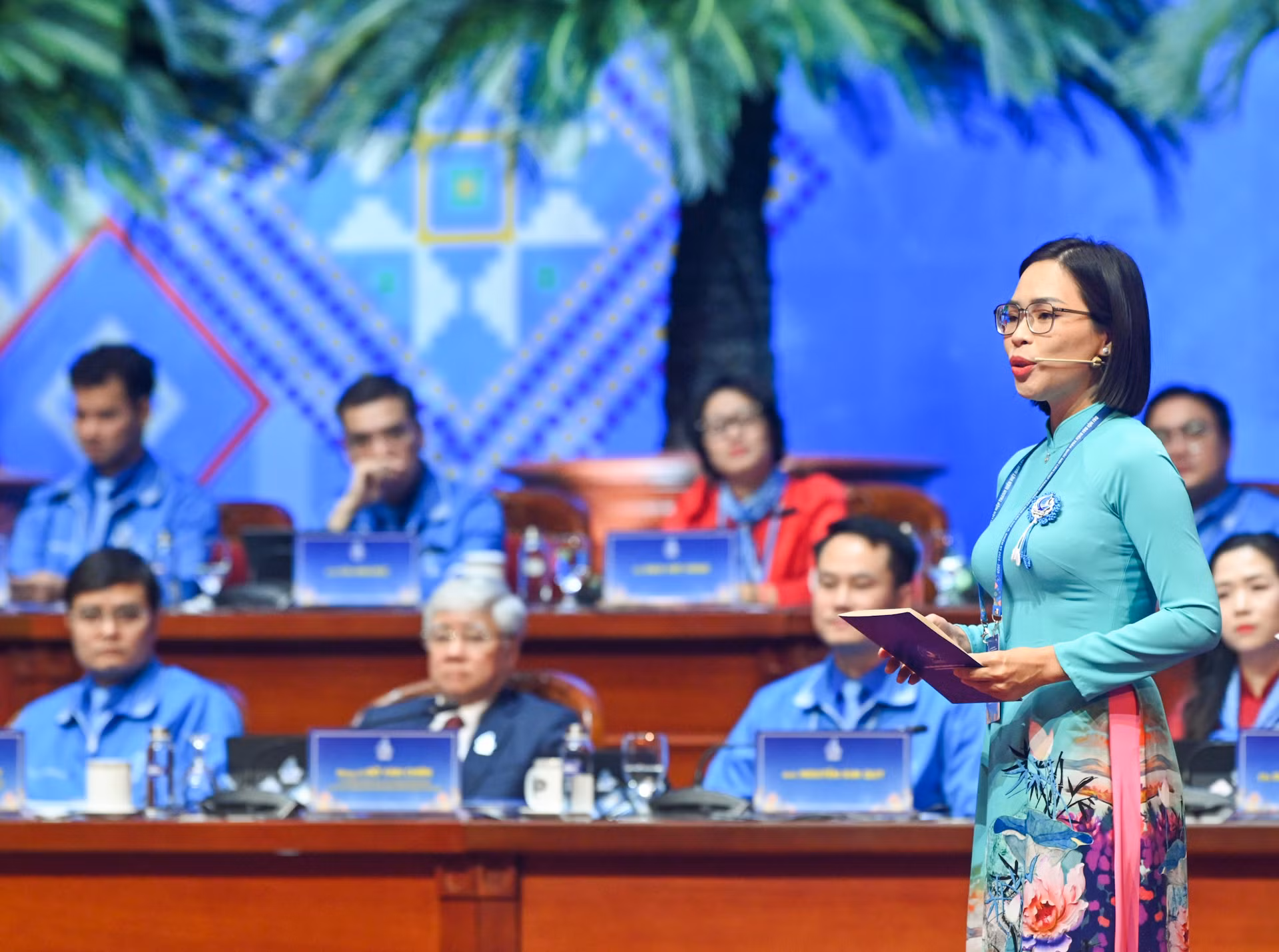 Đại biểu trình bày tham luận tại Đại hội.