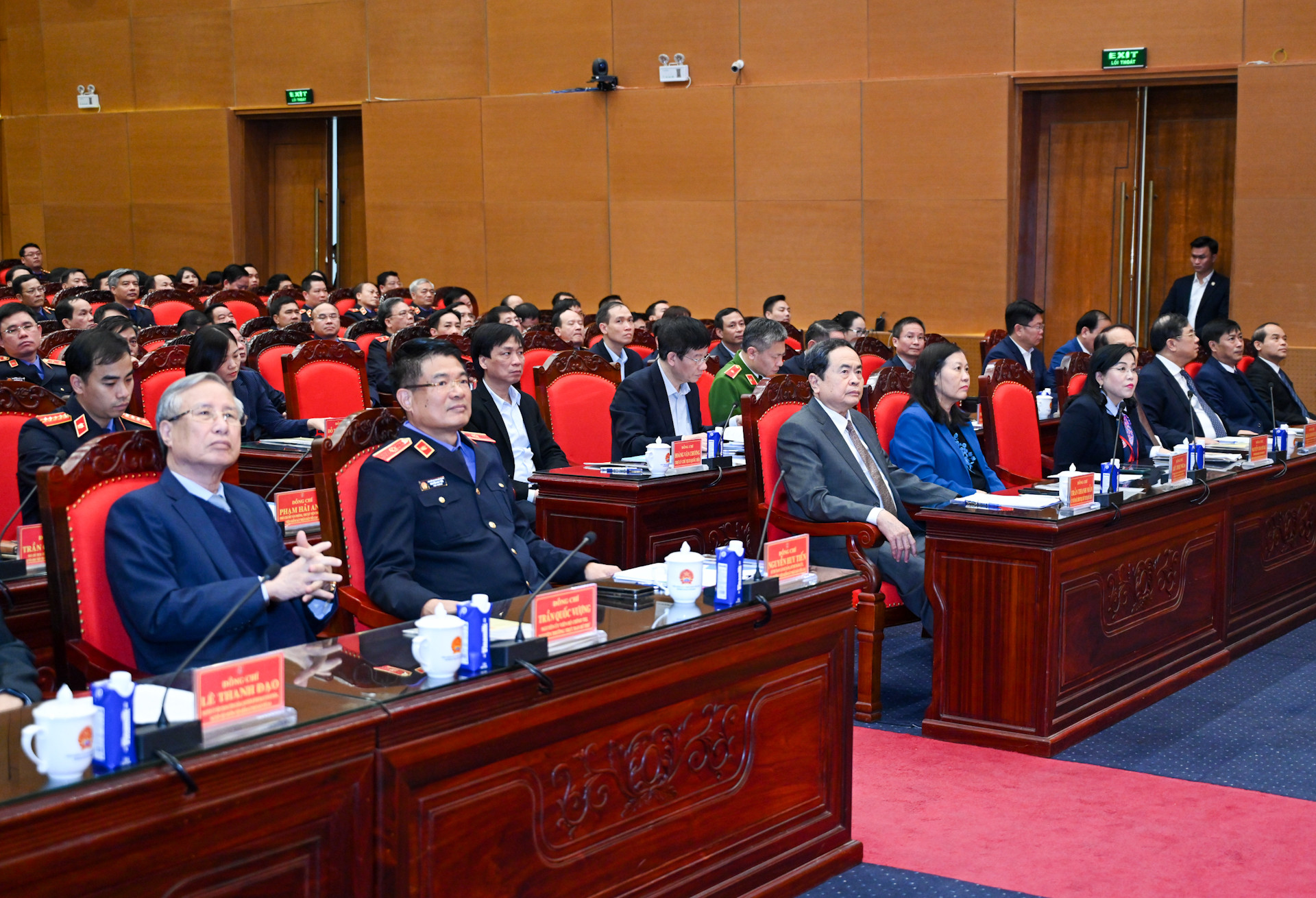 Chủ tịch Quốc hội Trần Thanh Mẫn và các đại biểu.