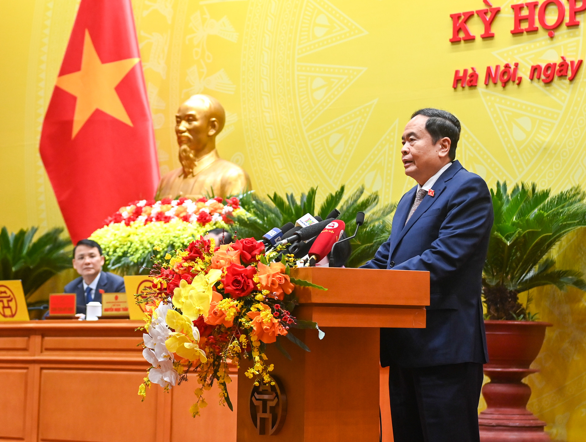 Chủ tịch Quốc hội Trần Thanh Mẫn phát biểu chỉ đạo tại phiên khai mạc kỳ họp. Chủ tịch Quốc hội Trần Thanh Mẫn phát biểu chỉ đạo tại phiên khai mạc kỳ họp.