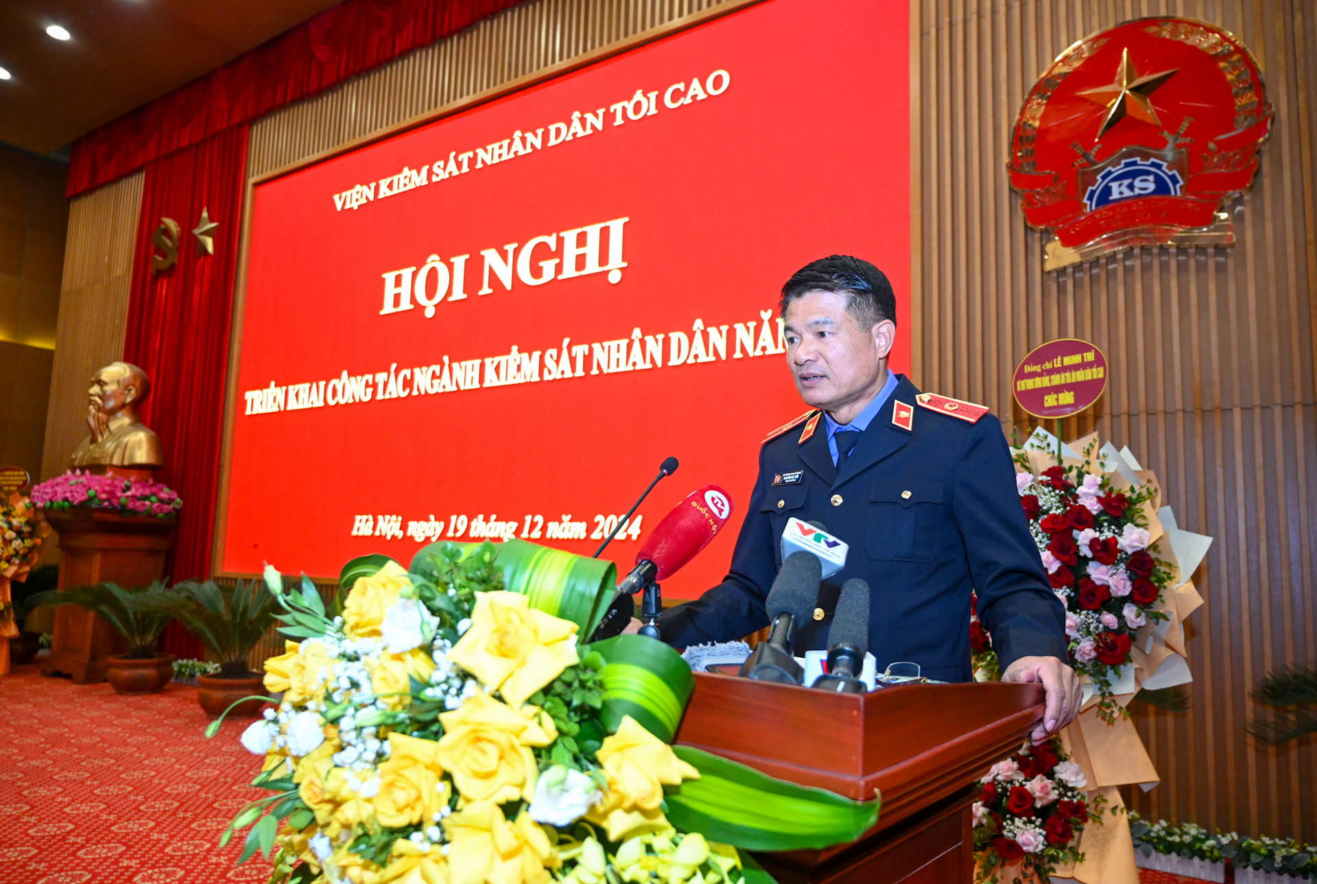 Viện trưởng Viện Kiểm sát nhân dân tối cao Nguyễn Huy Tiến phát biểu khai mạc.