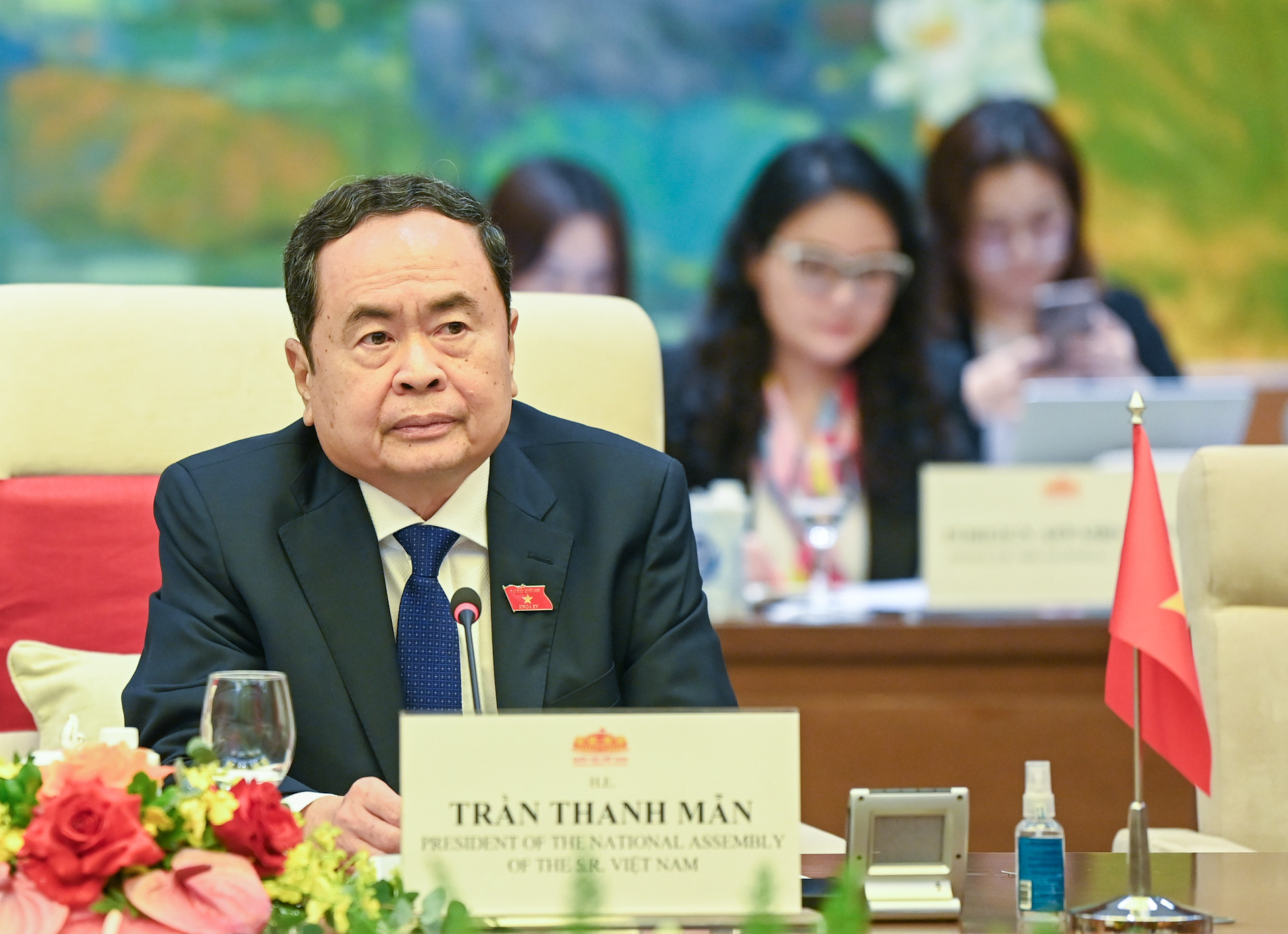 Chủ tịch Quốc hội Trần Thanh Mẫn phát biểu tại hội đàm.