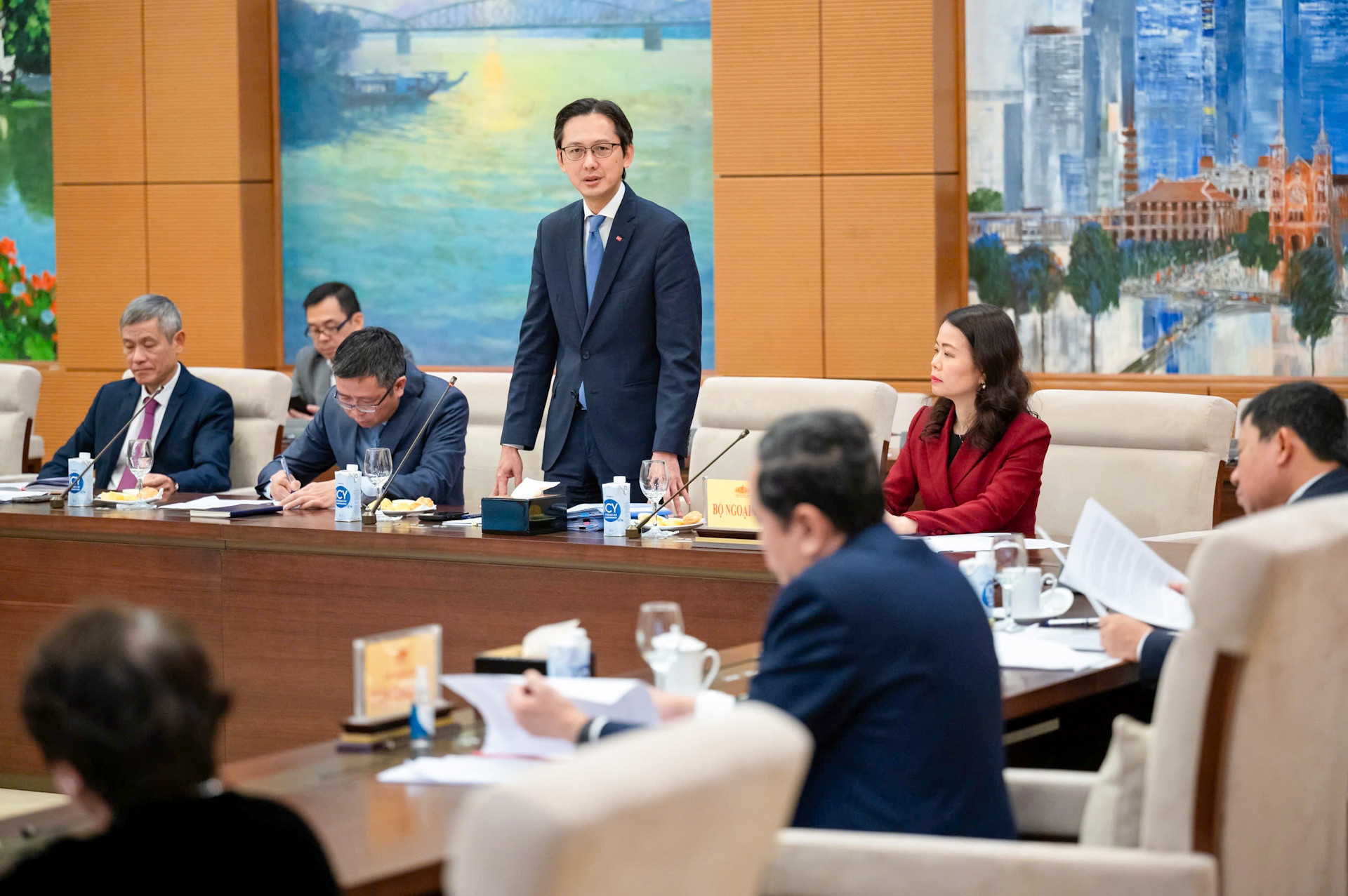 Đại sứ Việt Nam tại Liên hợp quốc Đỗ Hùng Việt phát biểu tại cuộc gặp.