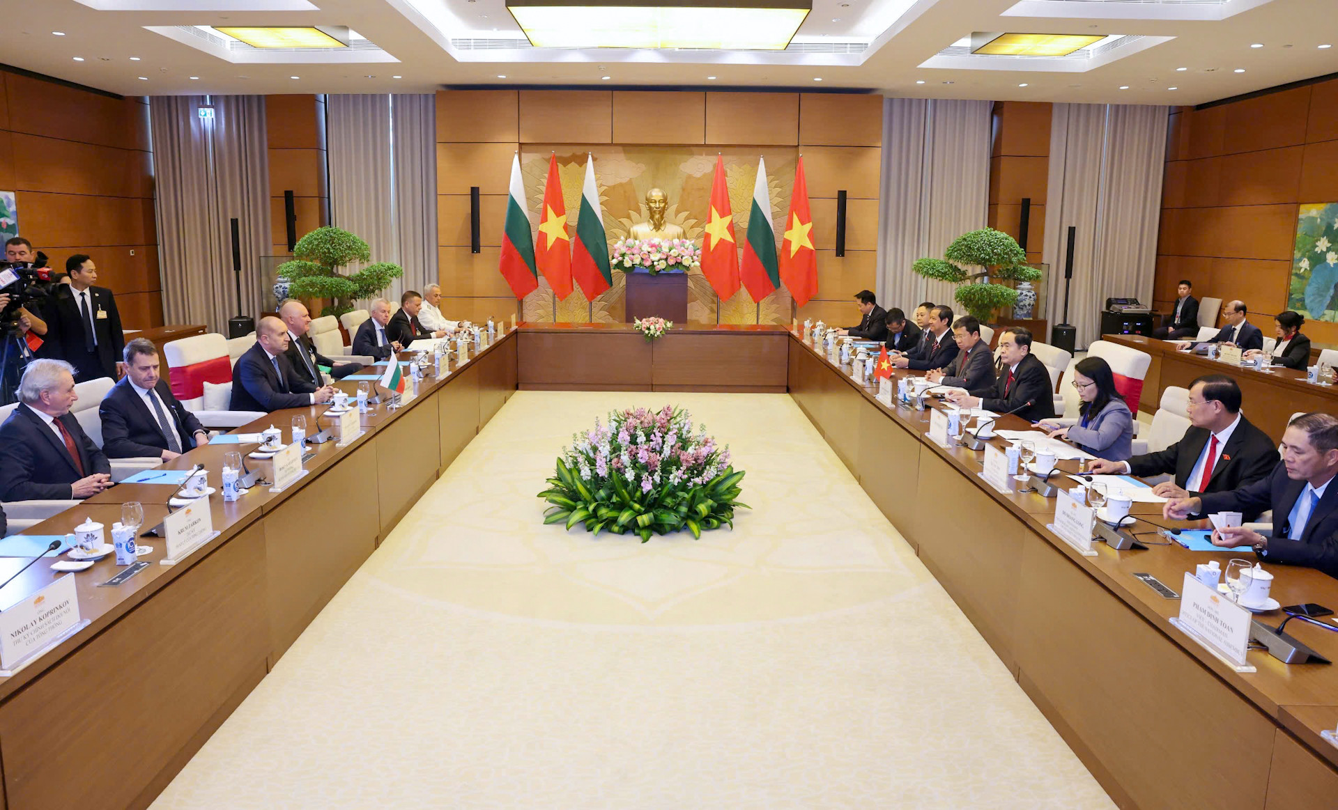 Quang cảnh hội kiến tại Nhà Quốc hội.