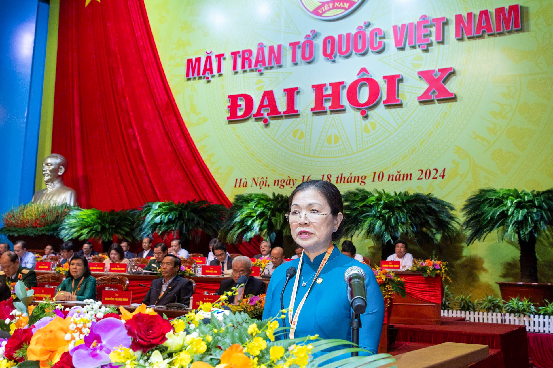 Phó Chủ tịch Ủy ban Trung ương Mặt trận Tổ quốc Việt Nam Trương Thị Ngọc Ánh phát biểu tại phiên làm việc.