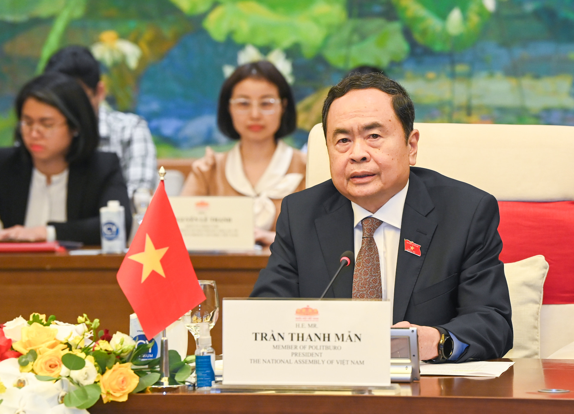 Chủ tịch Quốc hội Trần Thanh Mẫn phát biểu tại hội đàm.