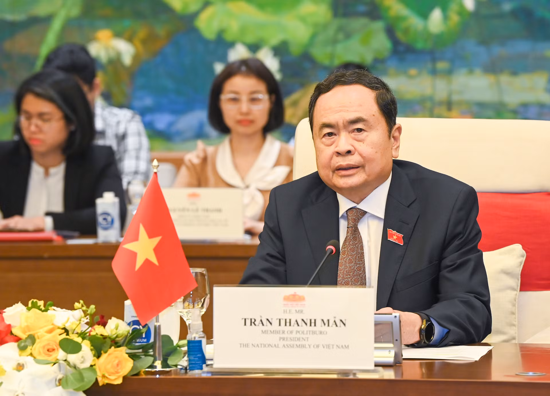 Chủ tịch Quốc hội Trần Thanh Mẫn phát biểu tại hội đàm.