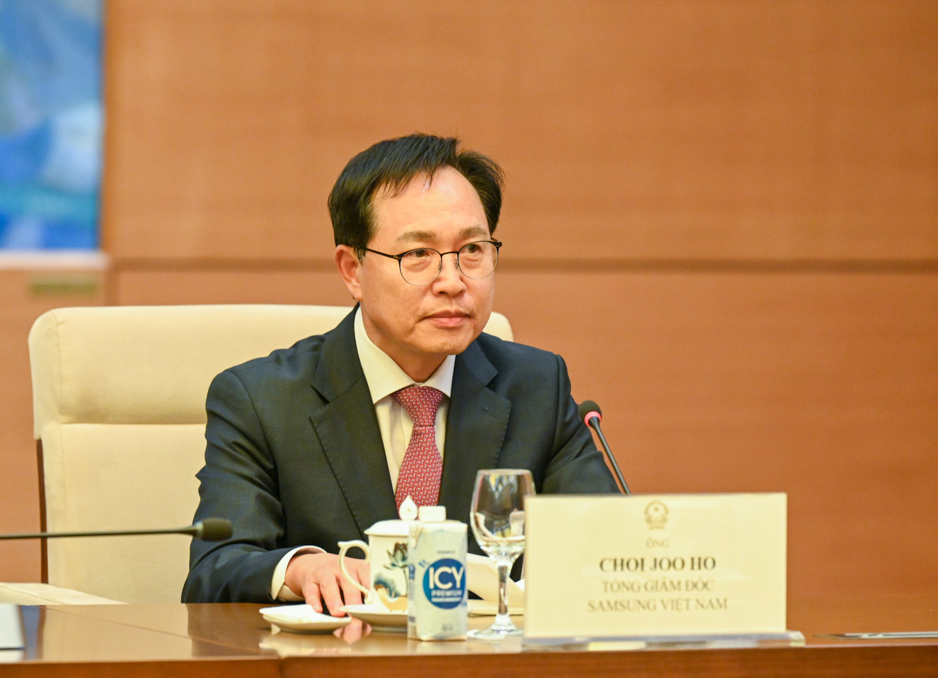 Tổng Giám đốc Samsung Việt Nam Choi Joo Ho phát biểu tại buổi tiếp.
