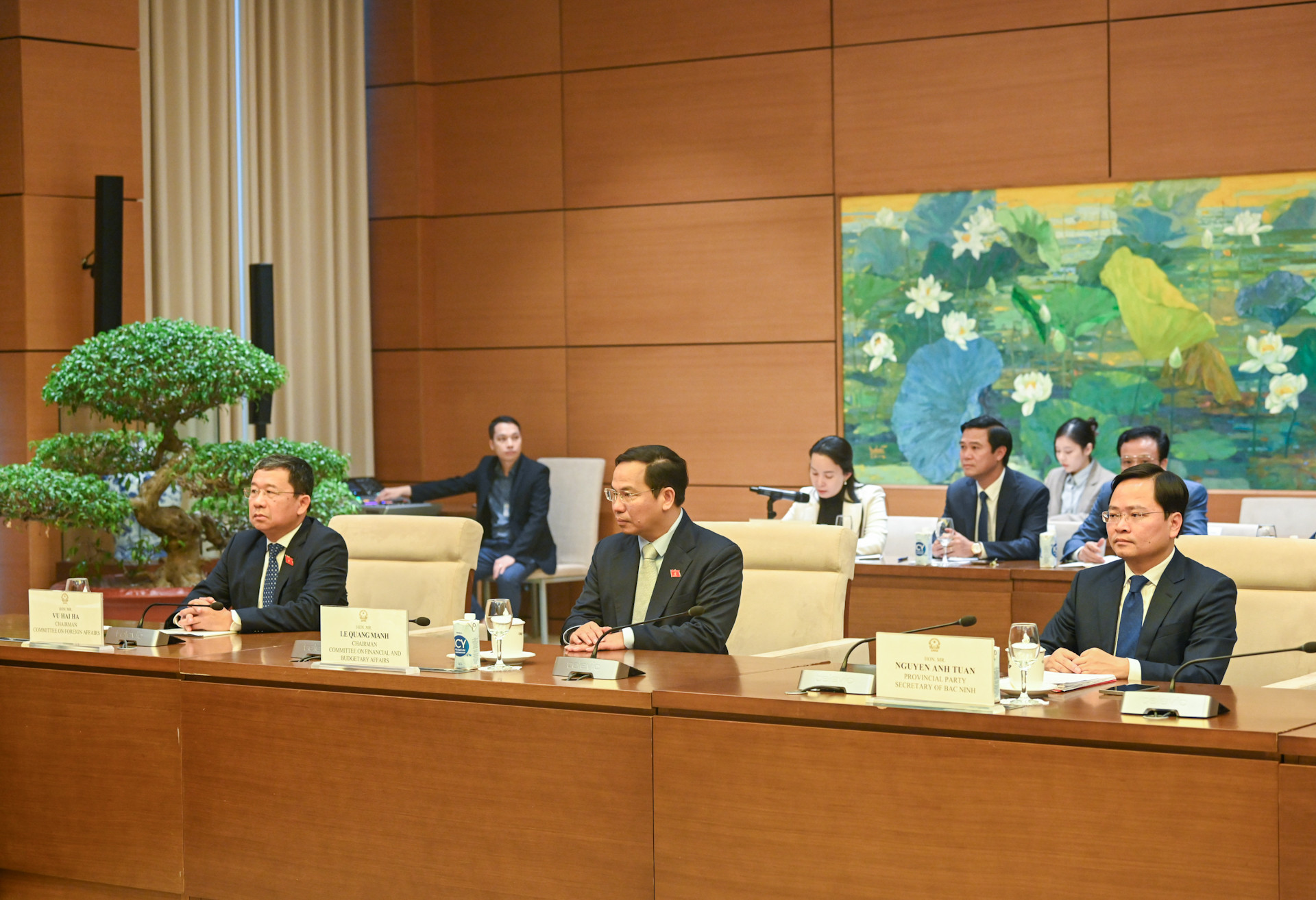 Lãnh đạo các Ủy ban của Quốc hội và tỉnh Bắc Ninh dự buổi tiếp.