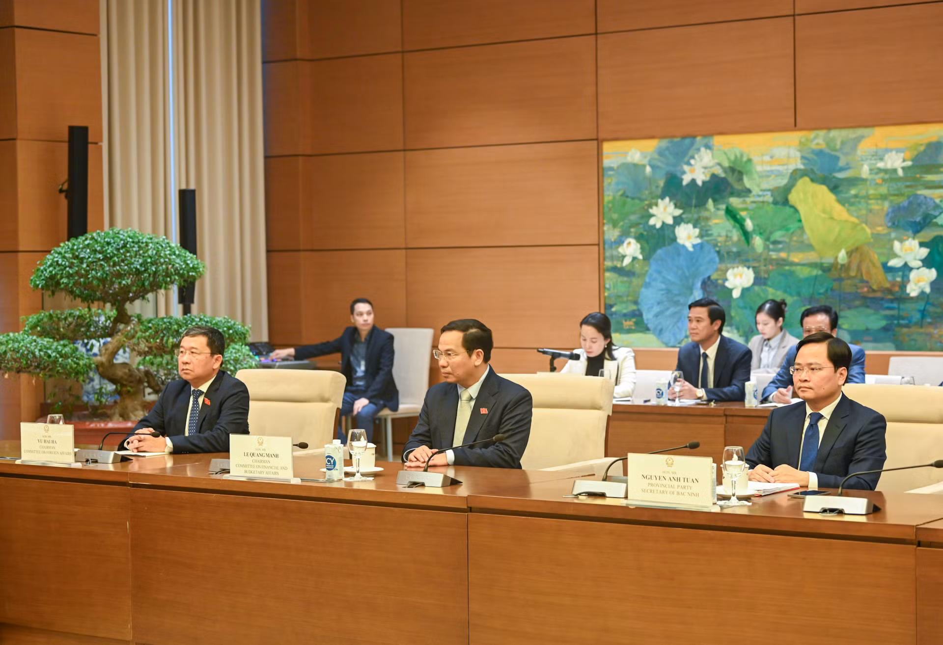 Lãnh đạo các Ủy ban của Quốc hội và tỉnh Bắc Ninh dự buổi tiếp.