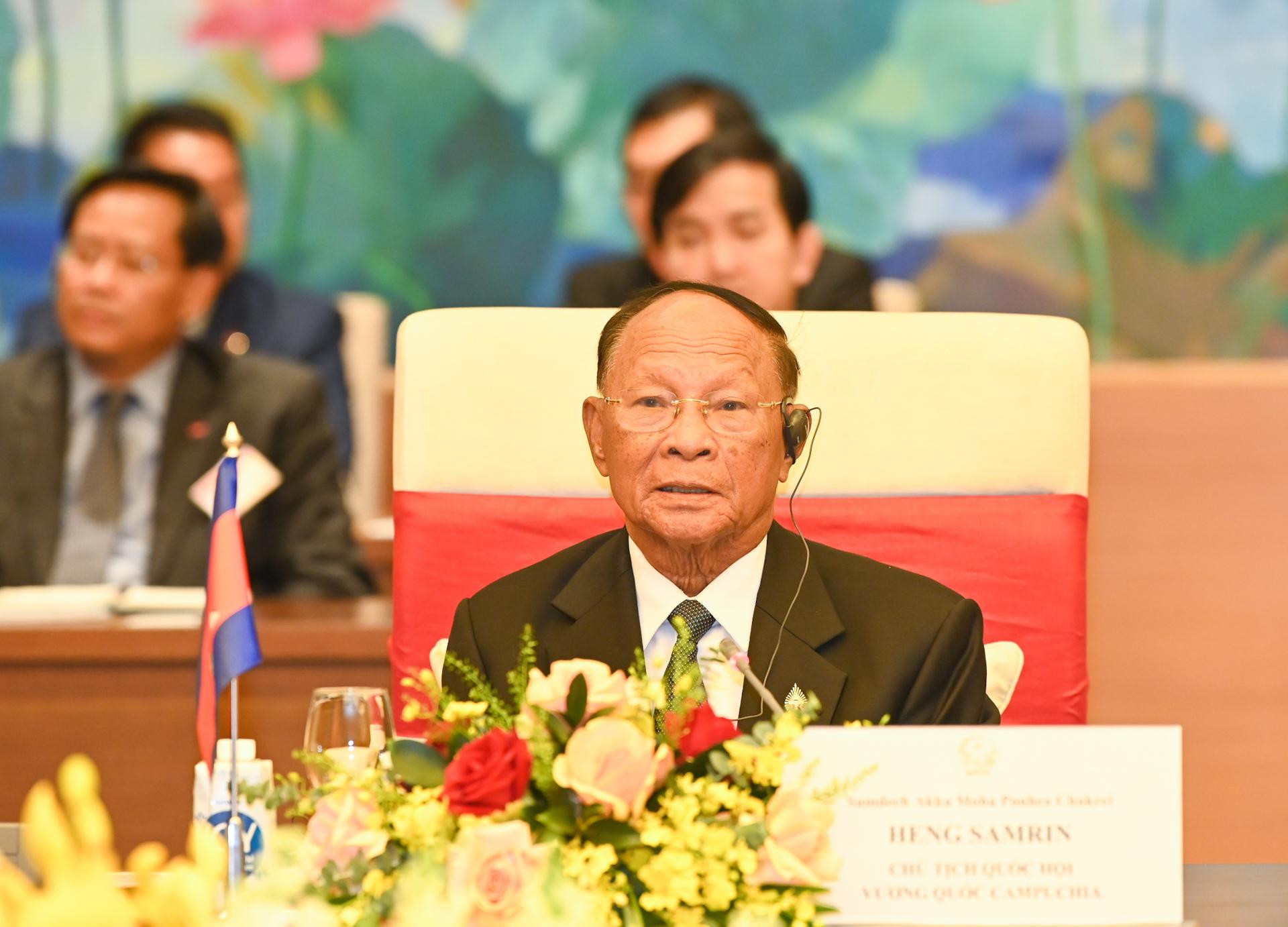 Chủ tịch Quốc hội Campuchia Samdech Heng Samrin phát biểu tại buổi hội đàm.