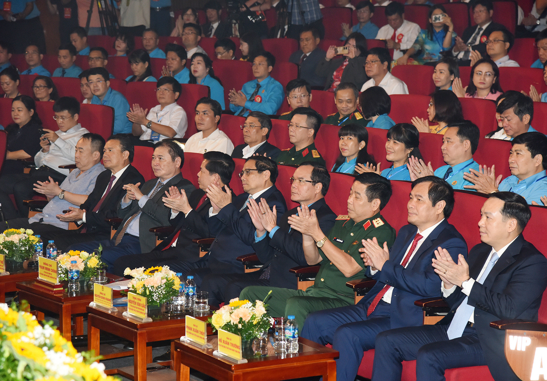 Thủ tướng Phạm Minh Chính và các đại biểu dự Hội nghị.