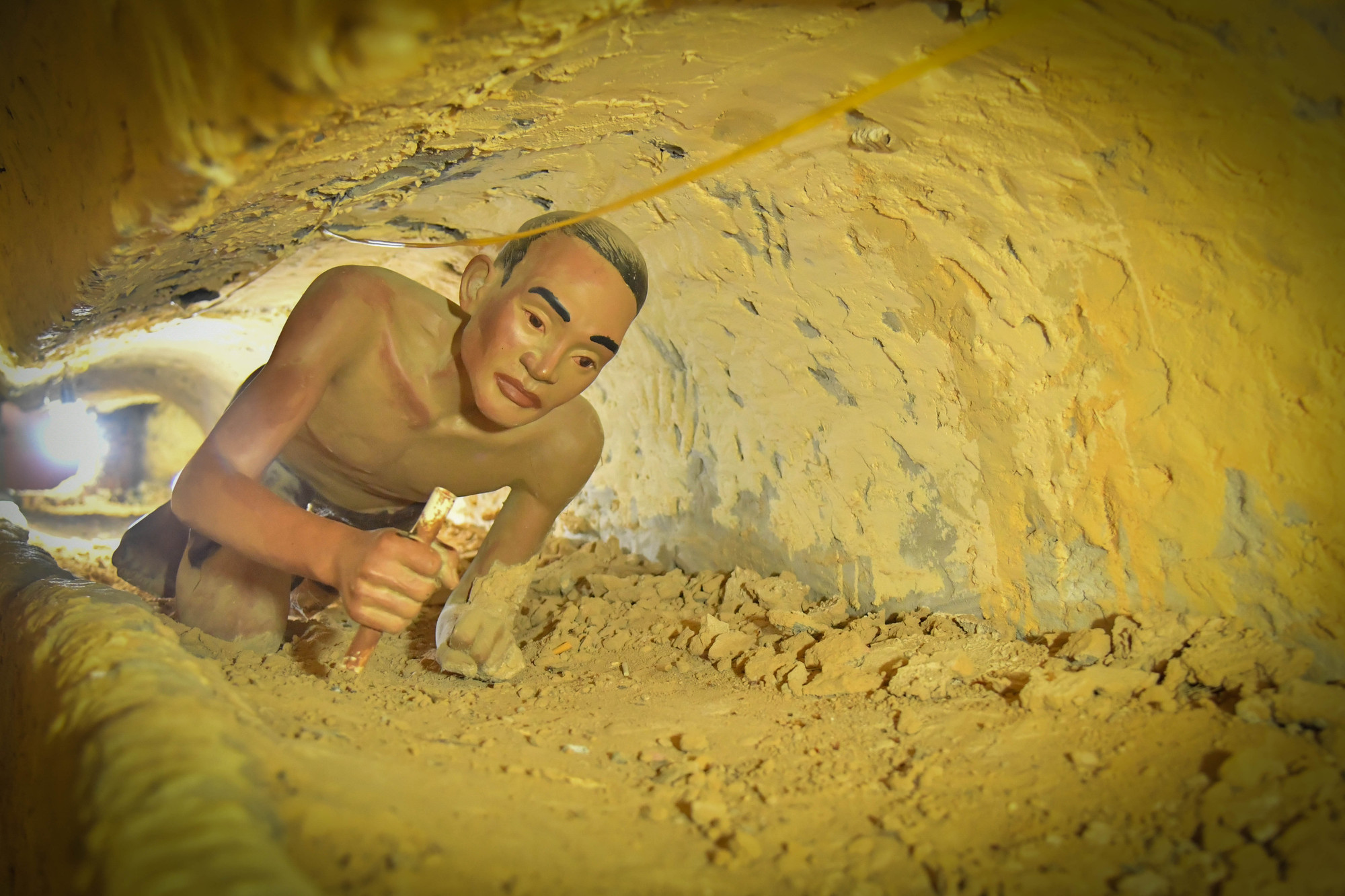 Đã có rất nhiều cuộc vượt ngục, trong đó phải kể đến cuộc vượt ngục sau 6 tháng ròng rã đào, hình thành đường hầm dài 120m, rộng 60cm, đưa 21 chiến sĩ cách mạng thoát ngục vào sáng 21/1/1969.